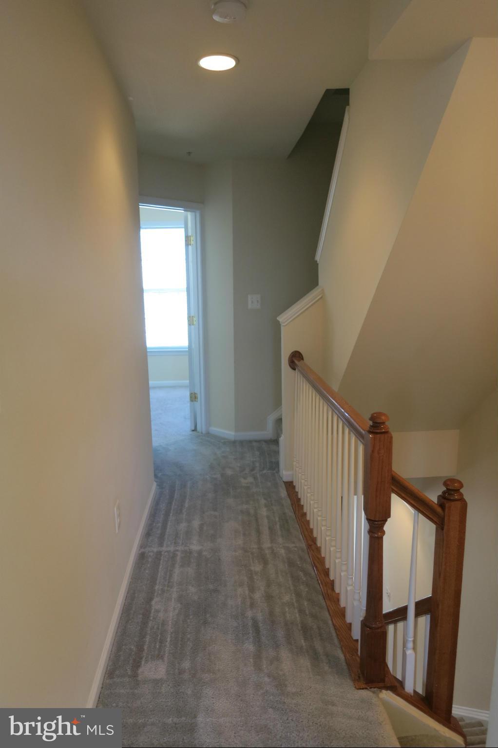 RIDGE TOP - Residential Lease