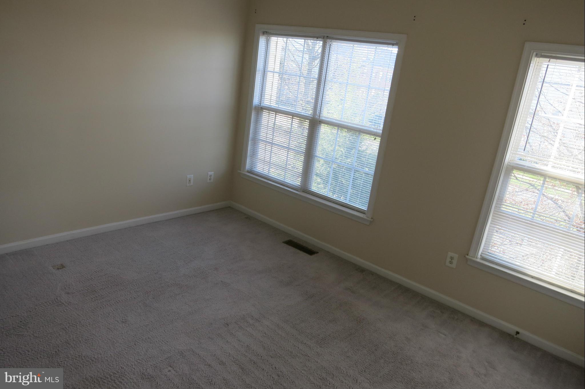 RIDGE TOP - Residential Lease