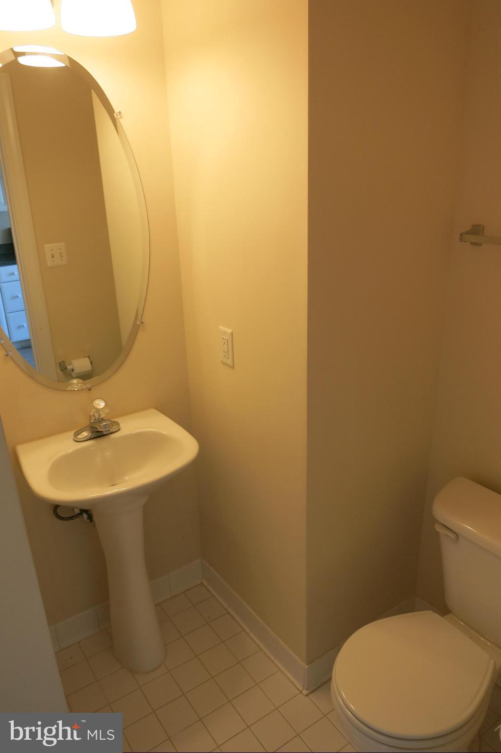 RIDGE TOP - Residential Lease