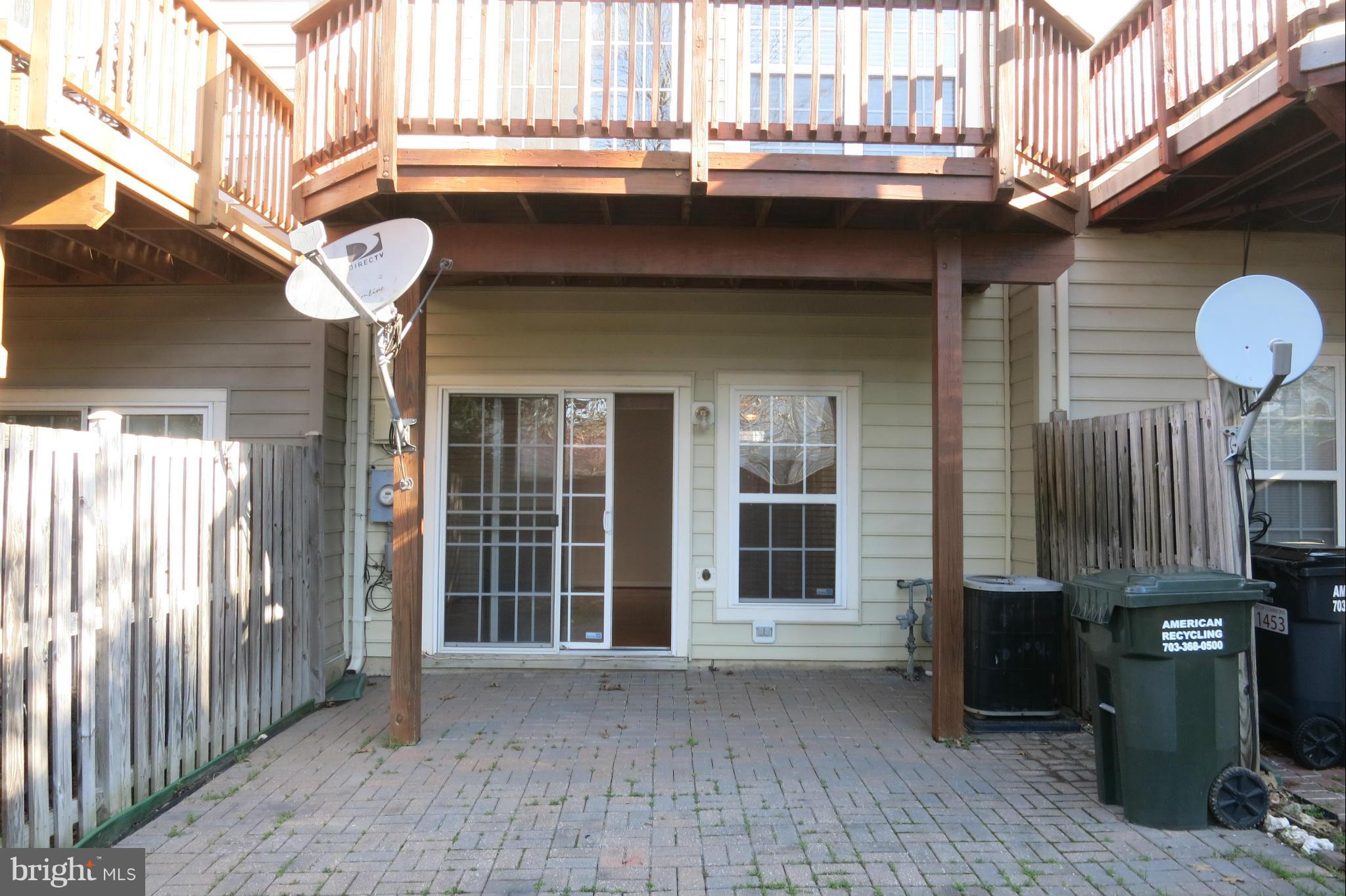 RIDGE TOP - Residential Lease