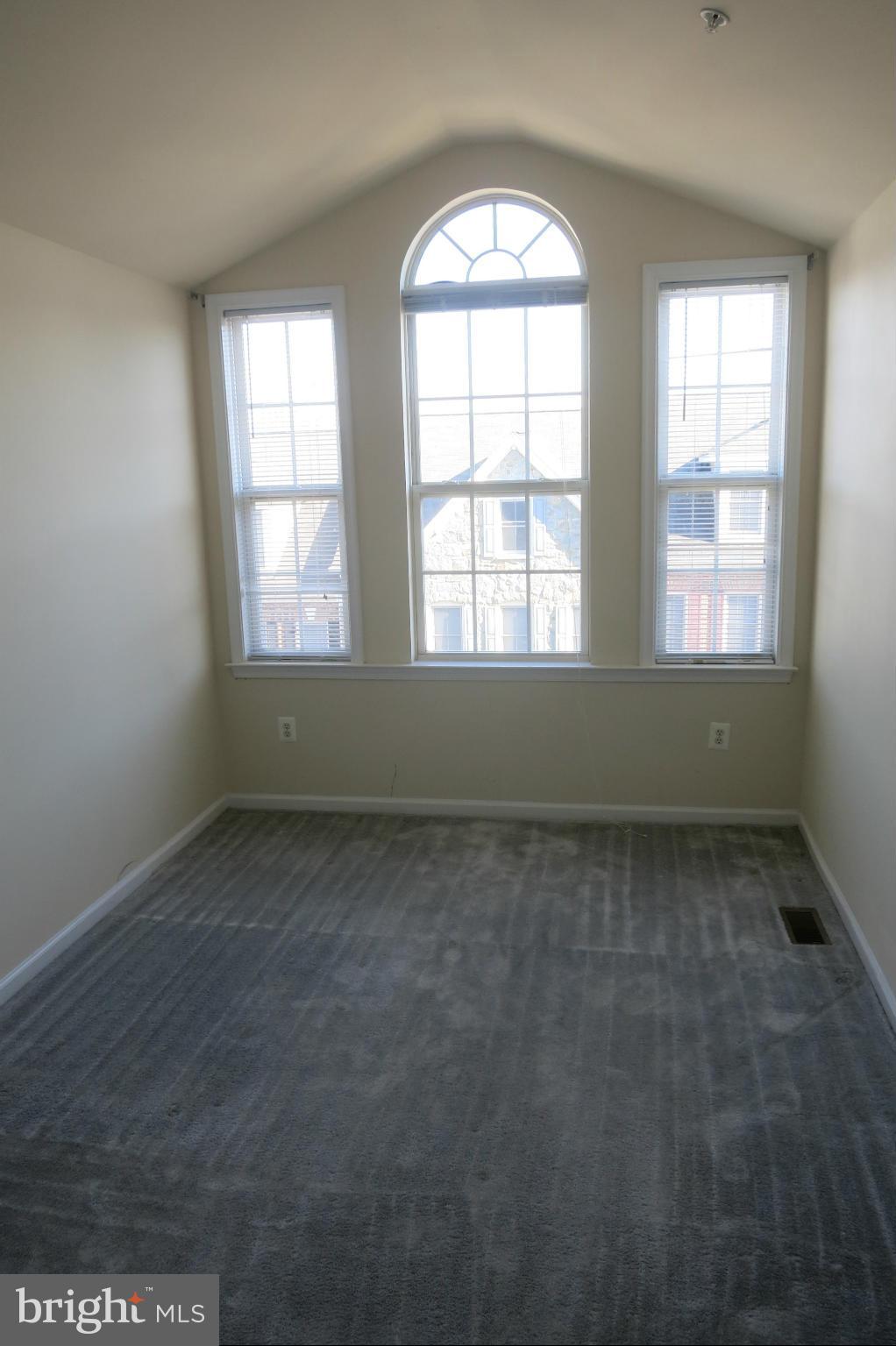 RIDGE TOP - Residential Lease