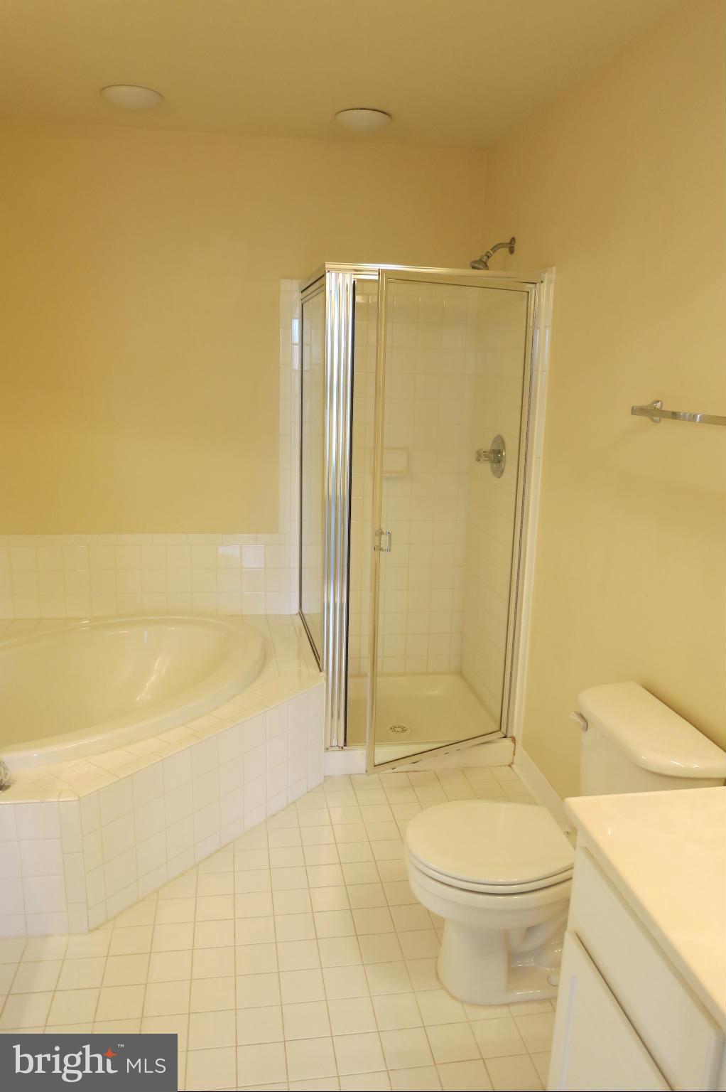 RIDGE TOP - Residential Lease