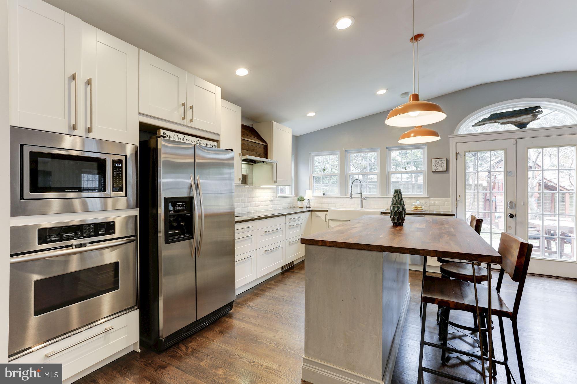 WAVERLY HILLS - Residential