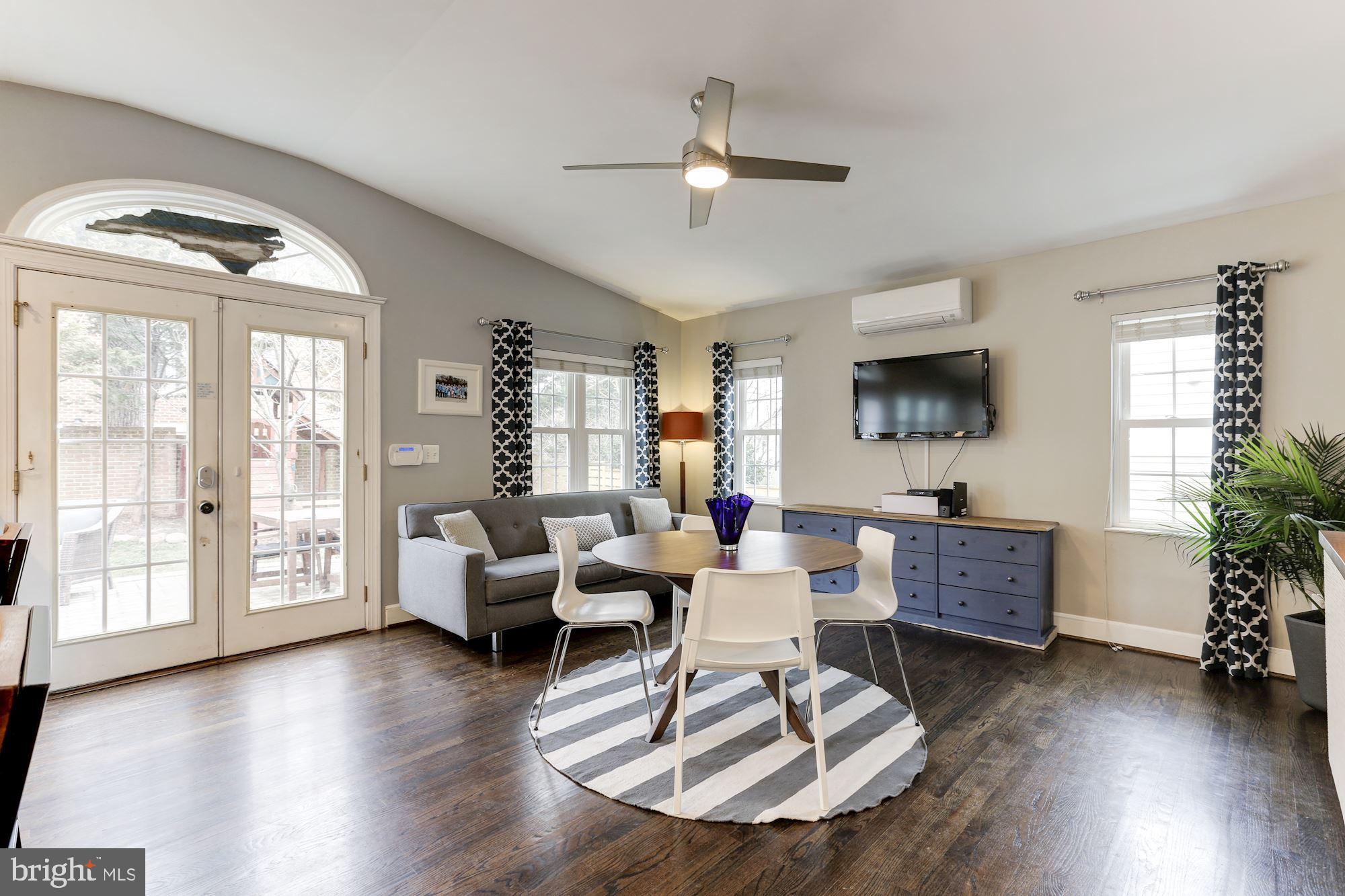 WAVERLY HILLS - Residential