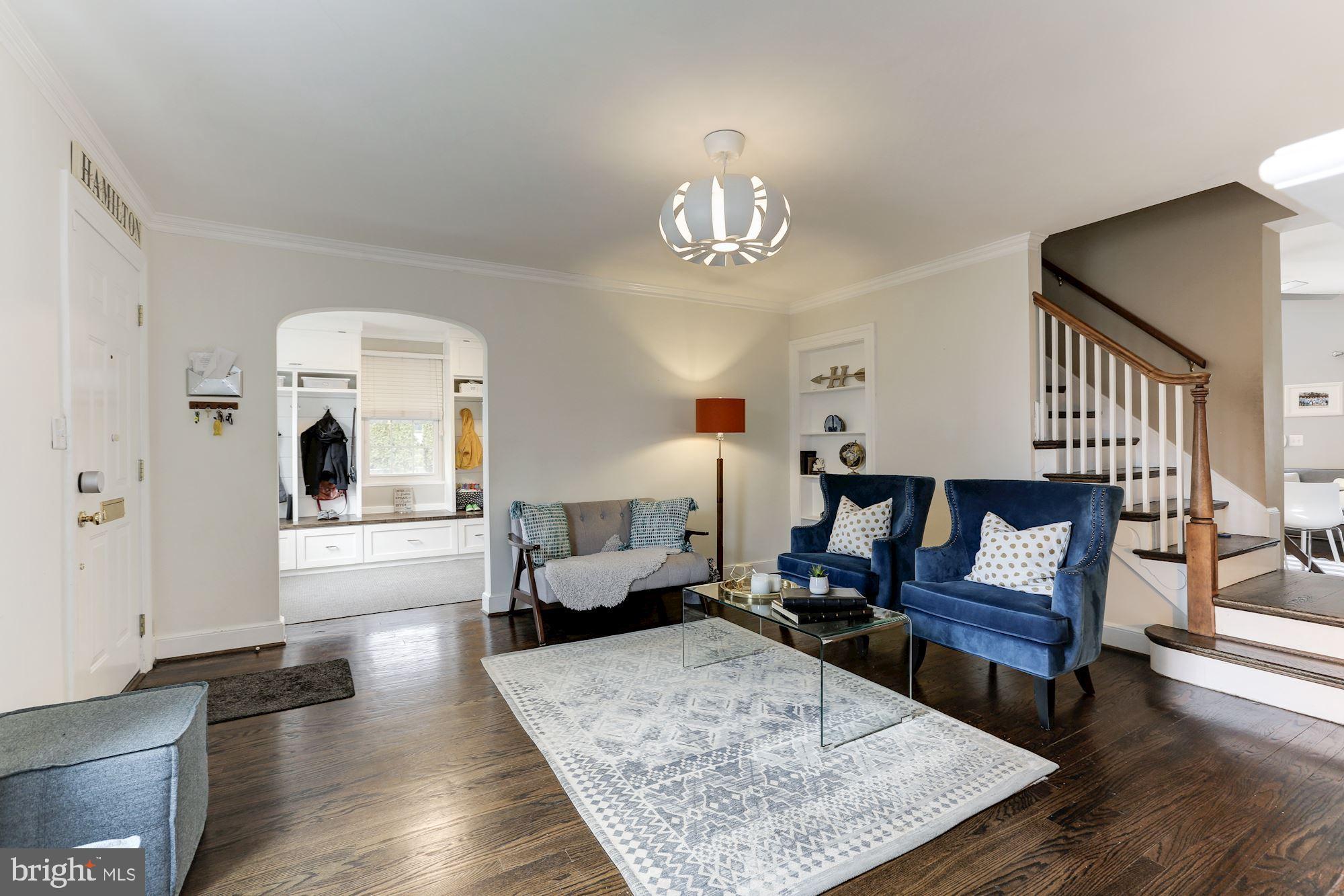 WAVERLY HILLS - Residential