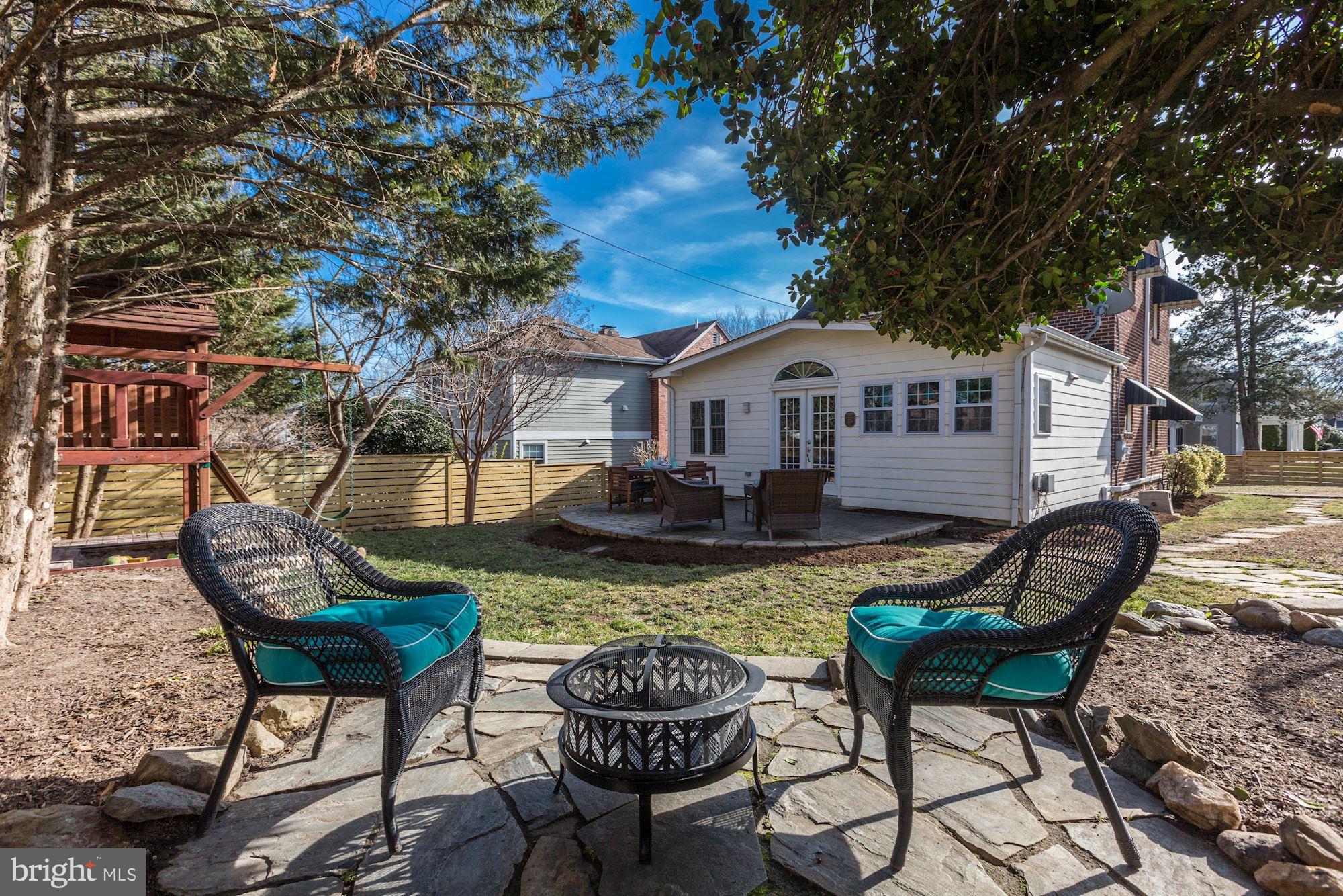 WAVERLY HILLS - Residential