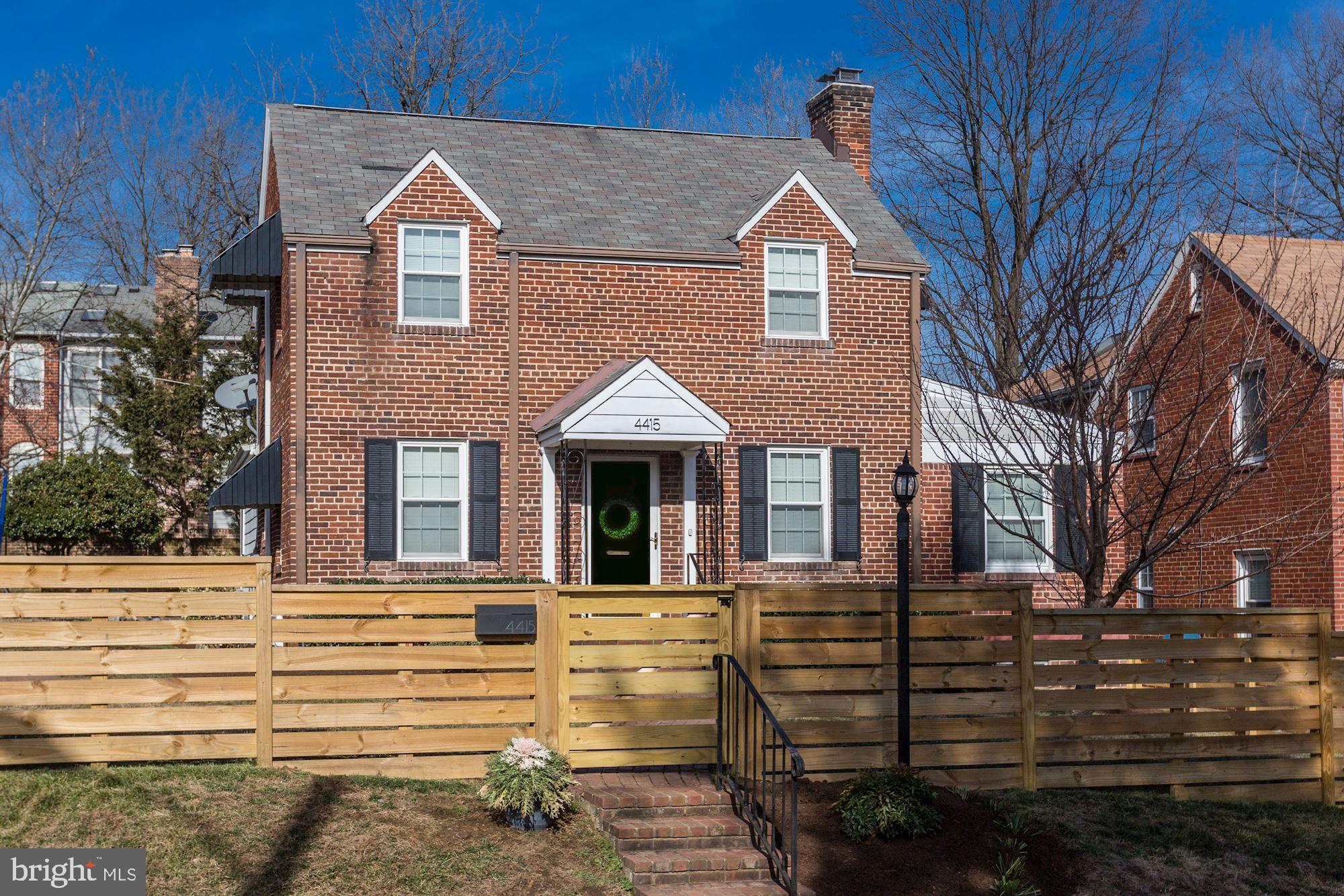 WAVERLY HILLS - Residential