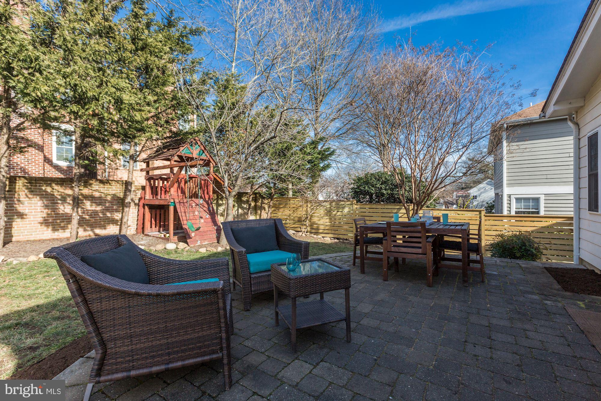 WAVERLY HILLS - Residential