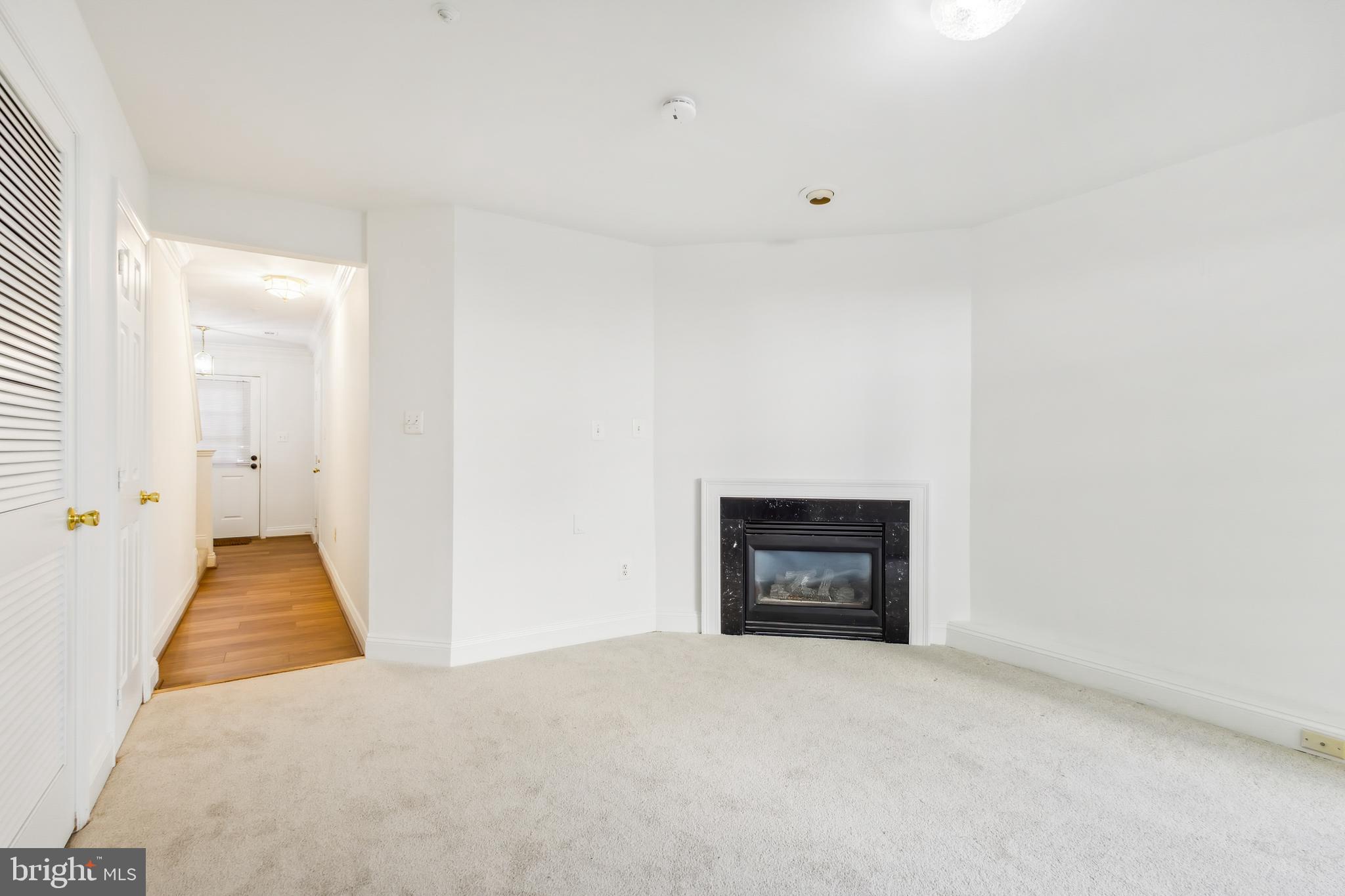 FOUNTAIN HILLS - Residential Lease