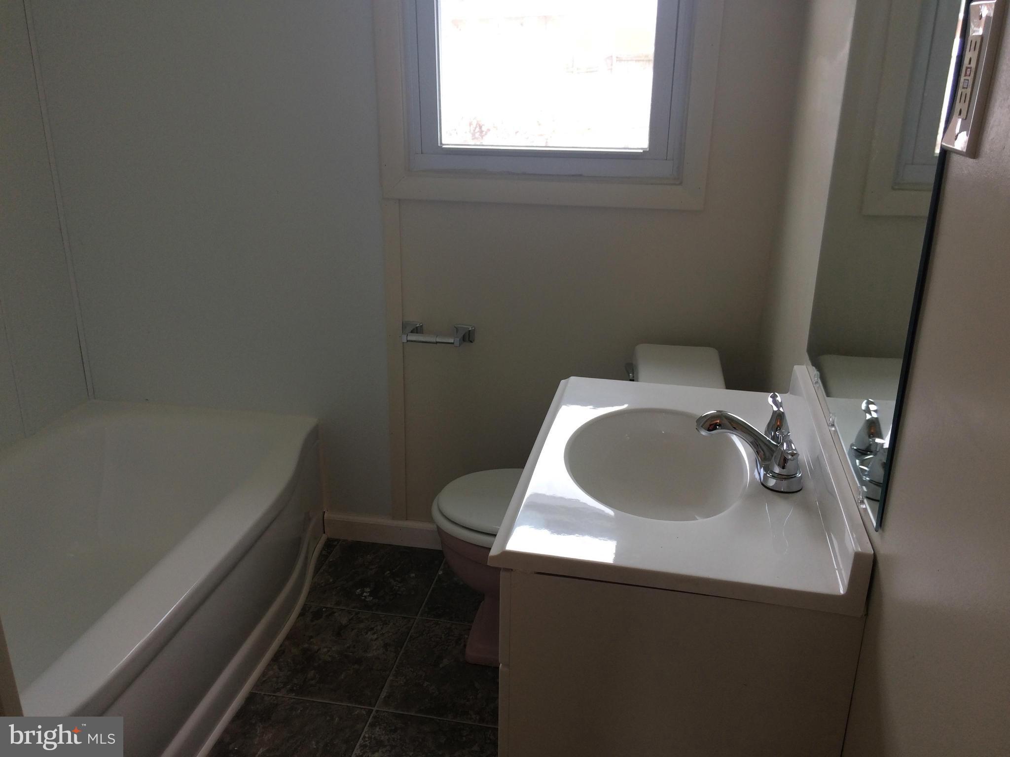 FREDERICKSBURG CITY - Residential Lease