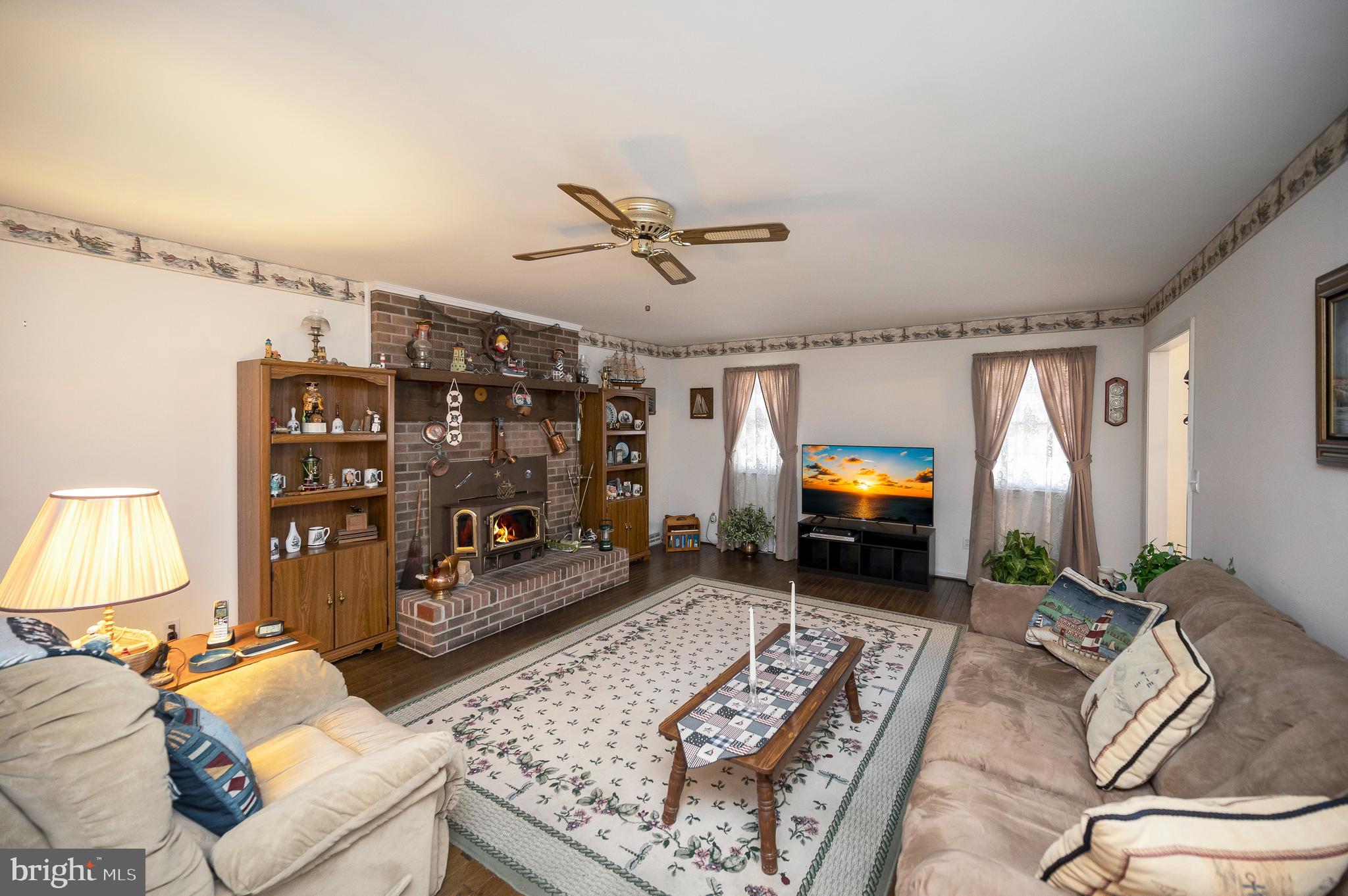 LAKE OF THE WOODS - Residential