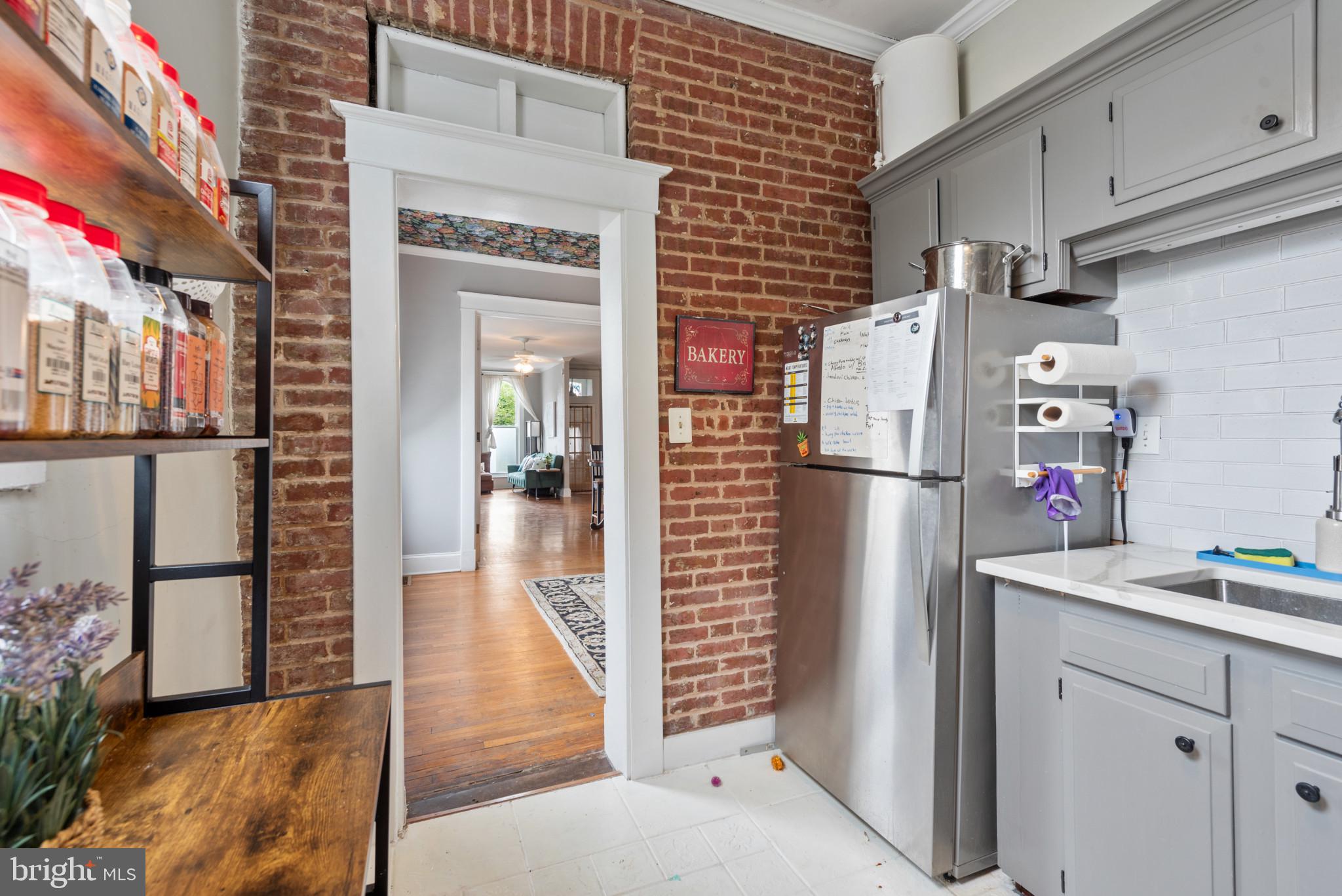 BUTCHERS HILL - Residential Lease