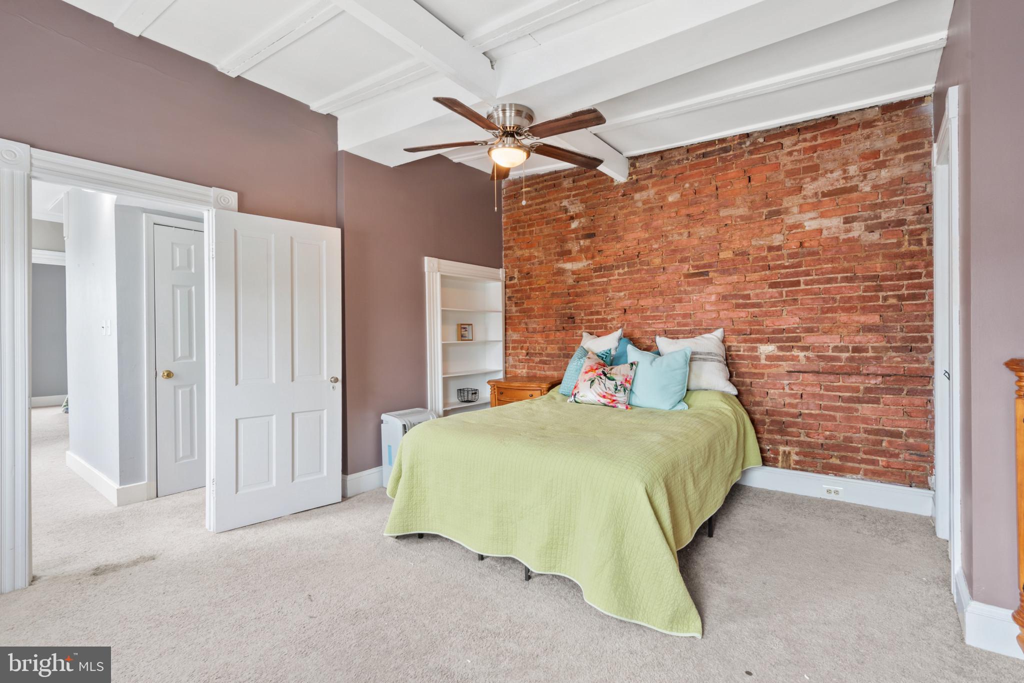 BUTCHERS HILL - Residential Lease
