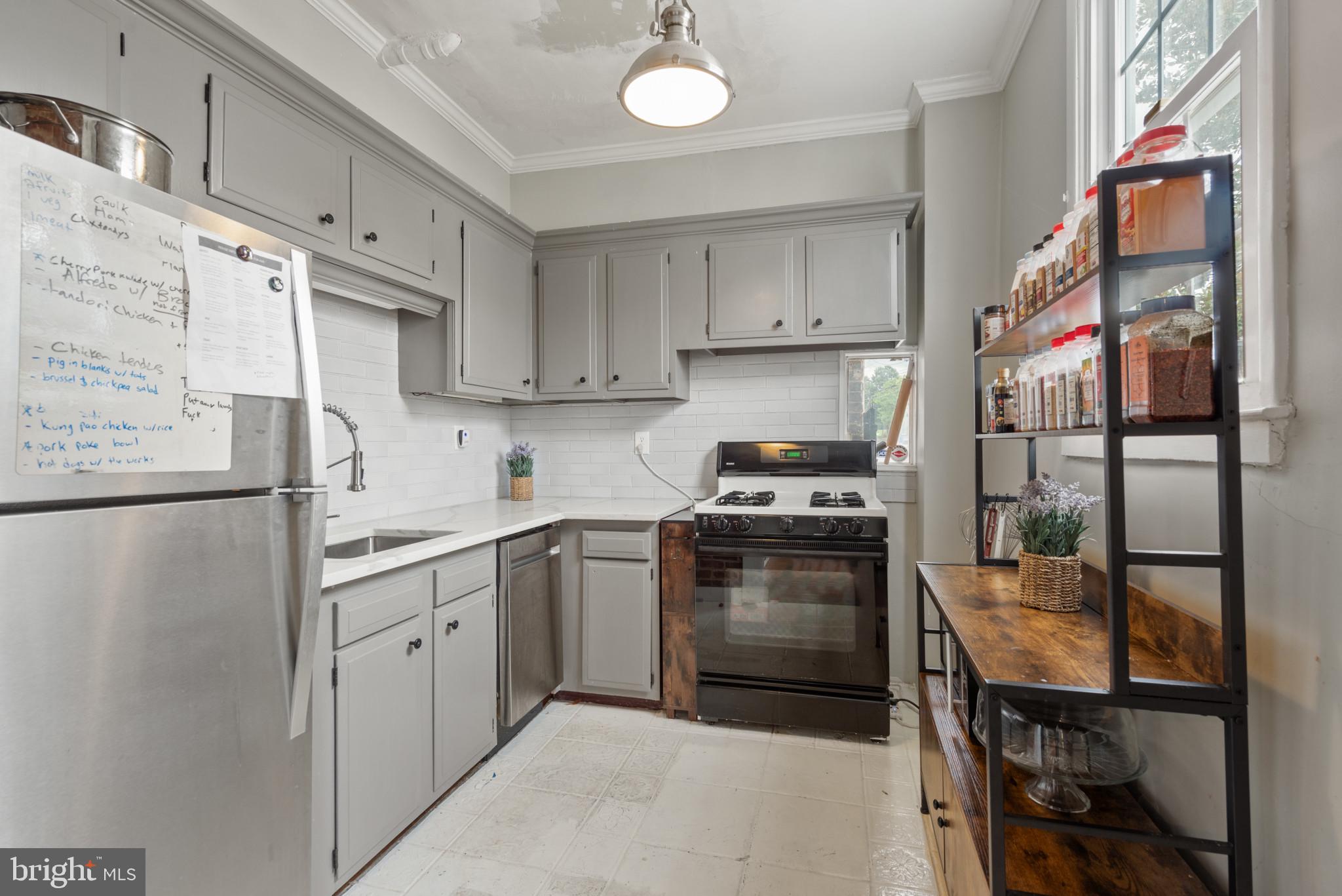 BUTCHERS HILL - Residential Lease