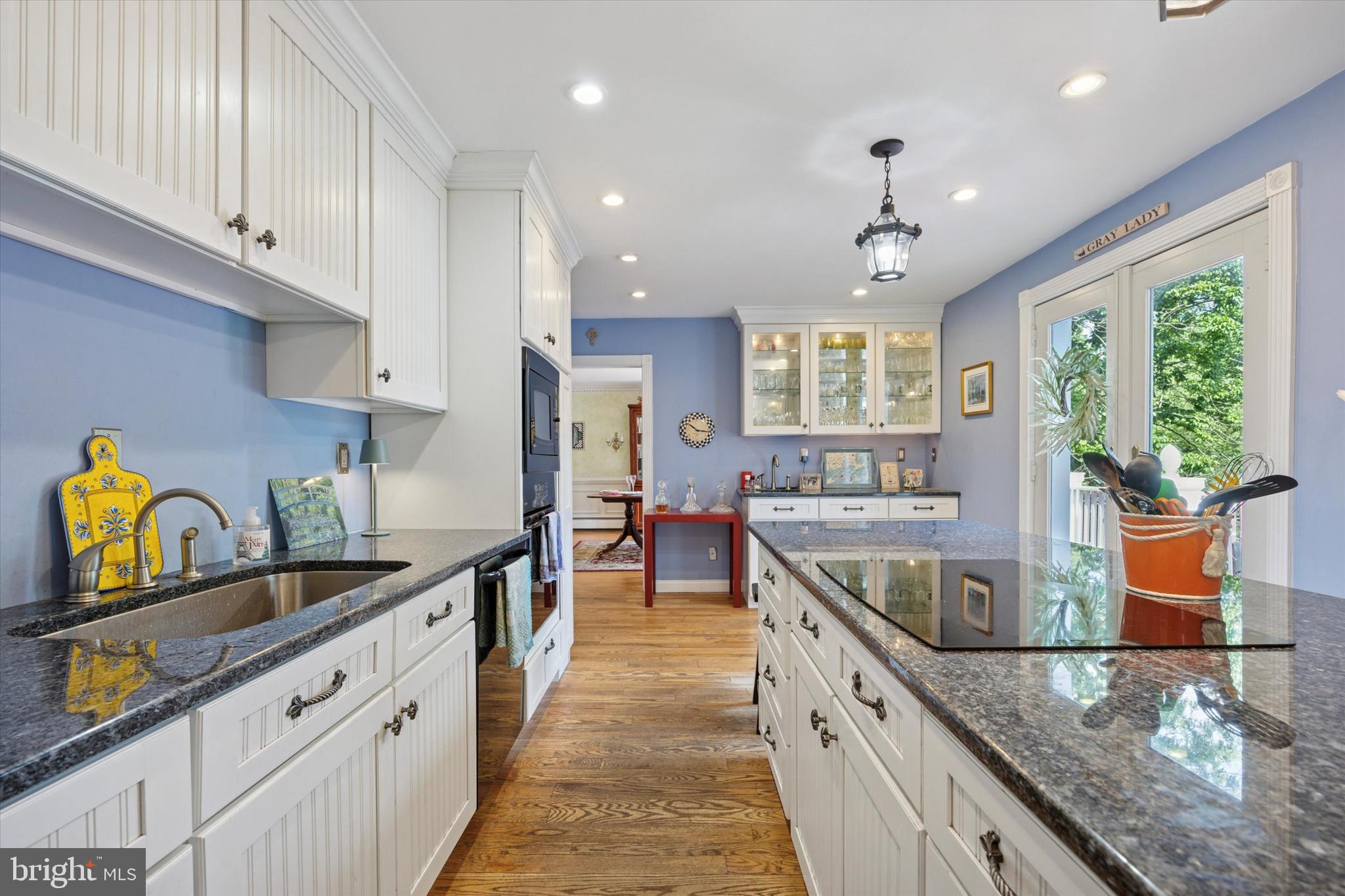 ARONWOLD - Residential