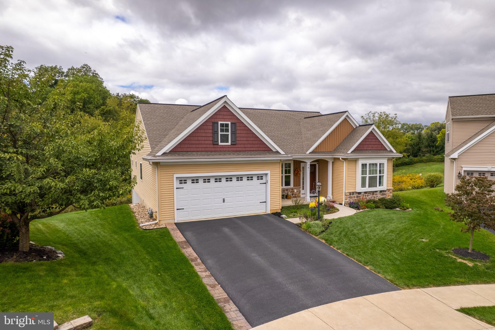 761 FIELDSTONE DRIVE