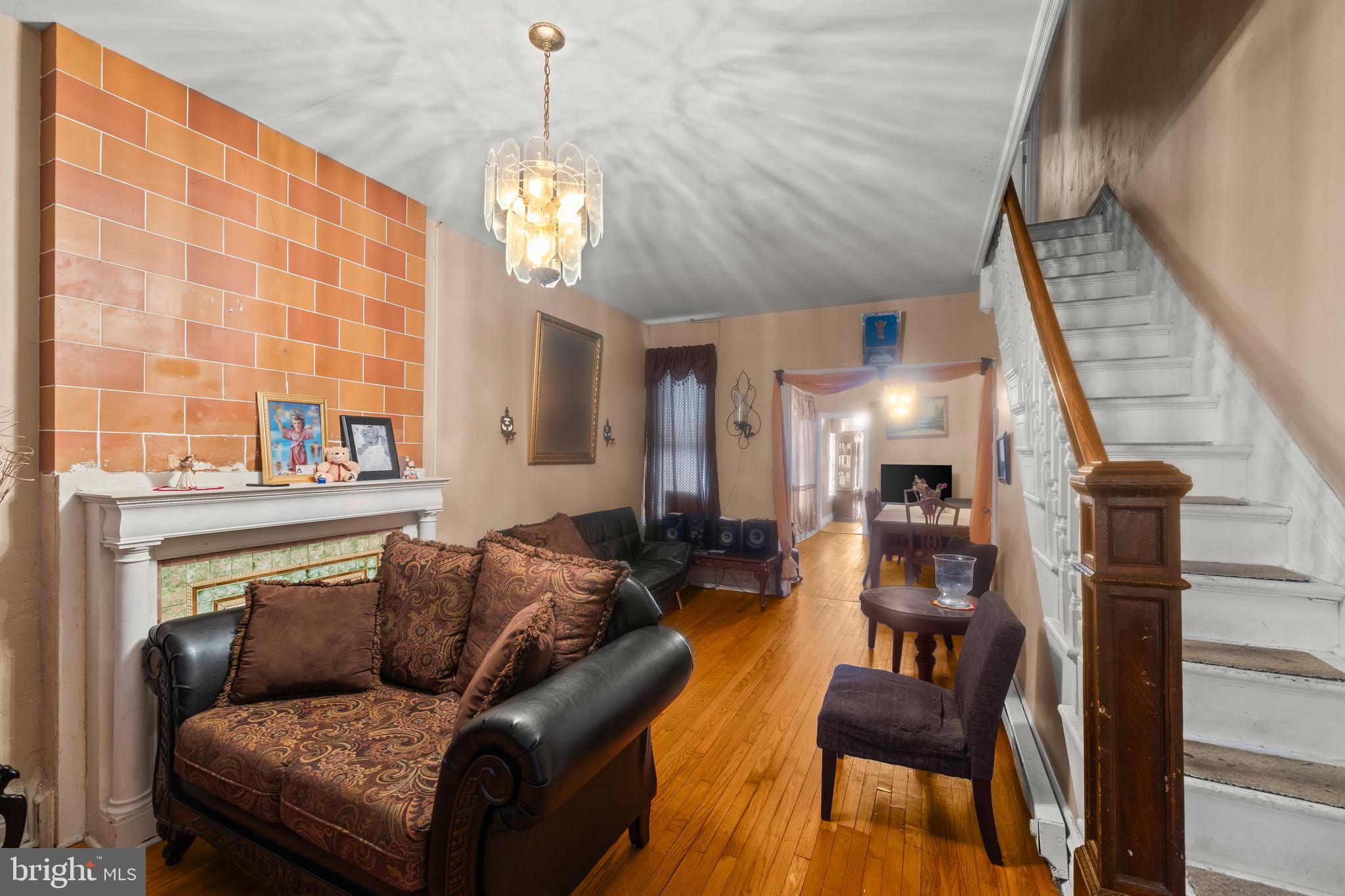 221 W OLEY STREET