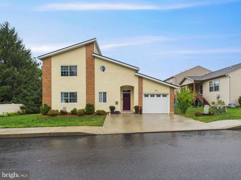  MECHANICSBURG PA 17055