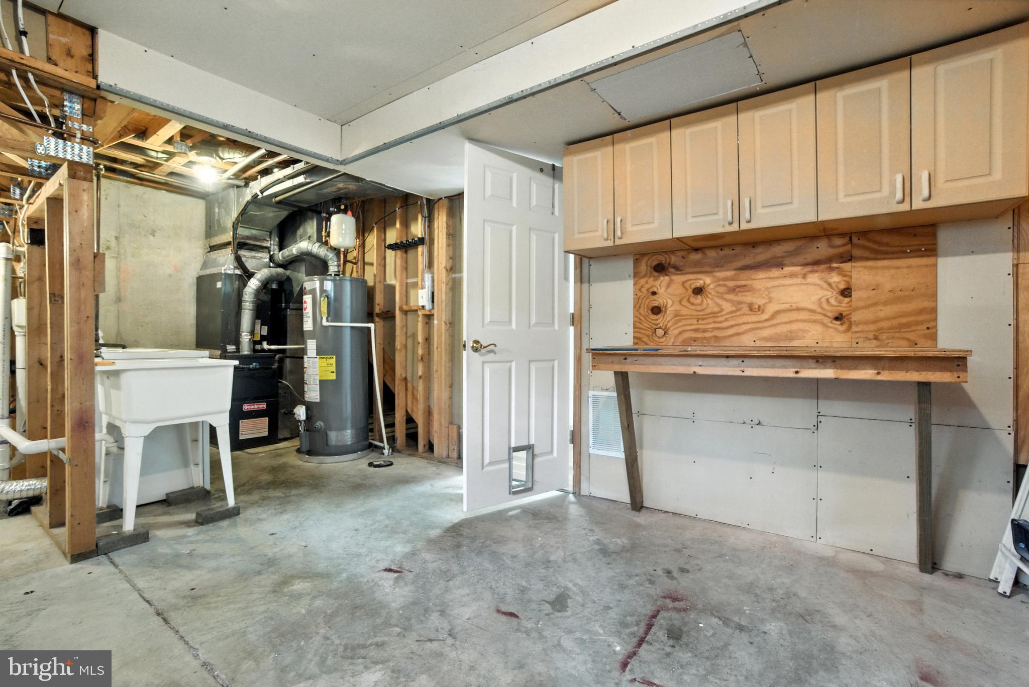 ASPEN PARK - Residential Lease