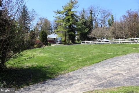 E MATSONFORD ROAD CONSHOHOCKEN PA 19428