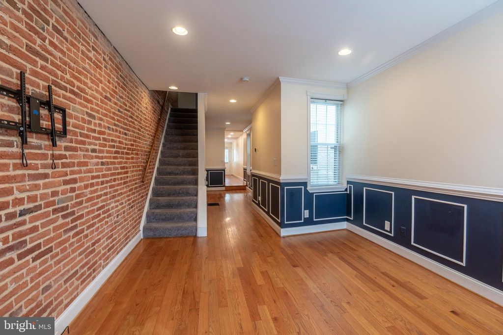 Photo of 15 W West Street, BALTIMORE, MD 21230 (MLS # MDBA2185040)