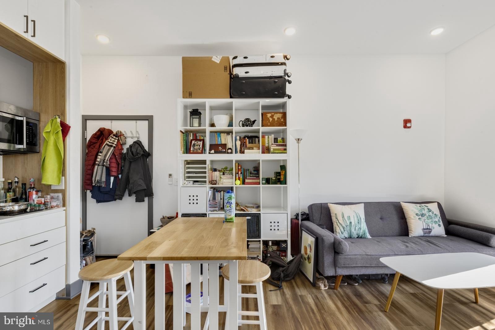 EAST KENSINGTON - Residential Lease