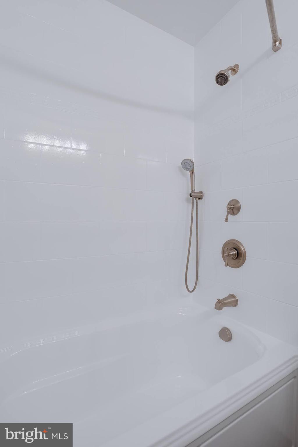 BRAMBLEWOOD - Residential