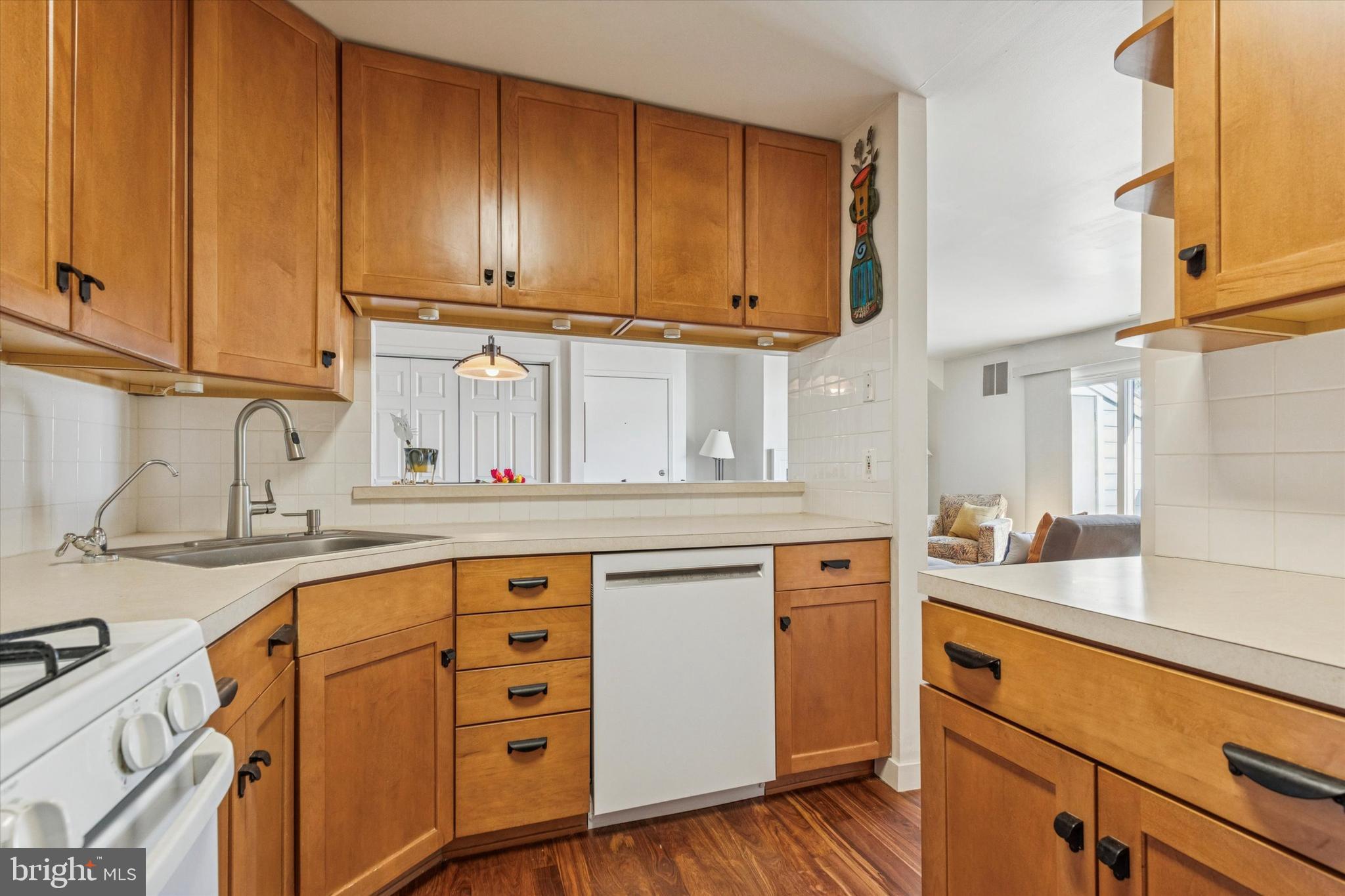 WOOD HOLLOW - Residential