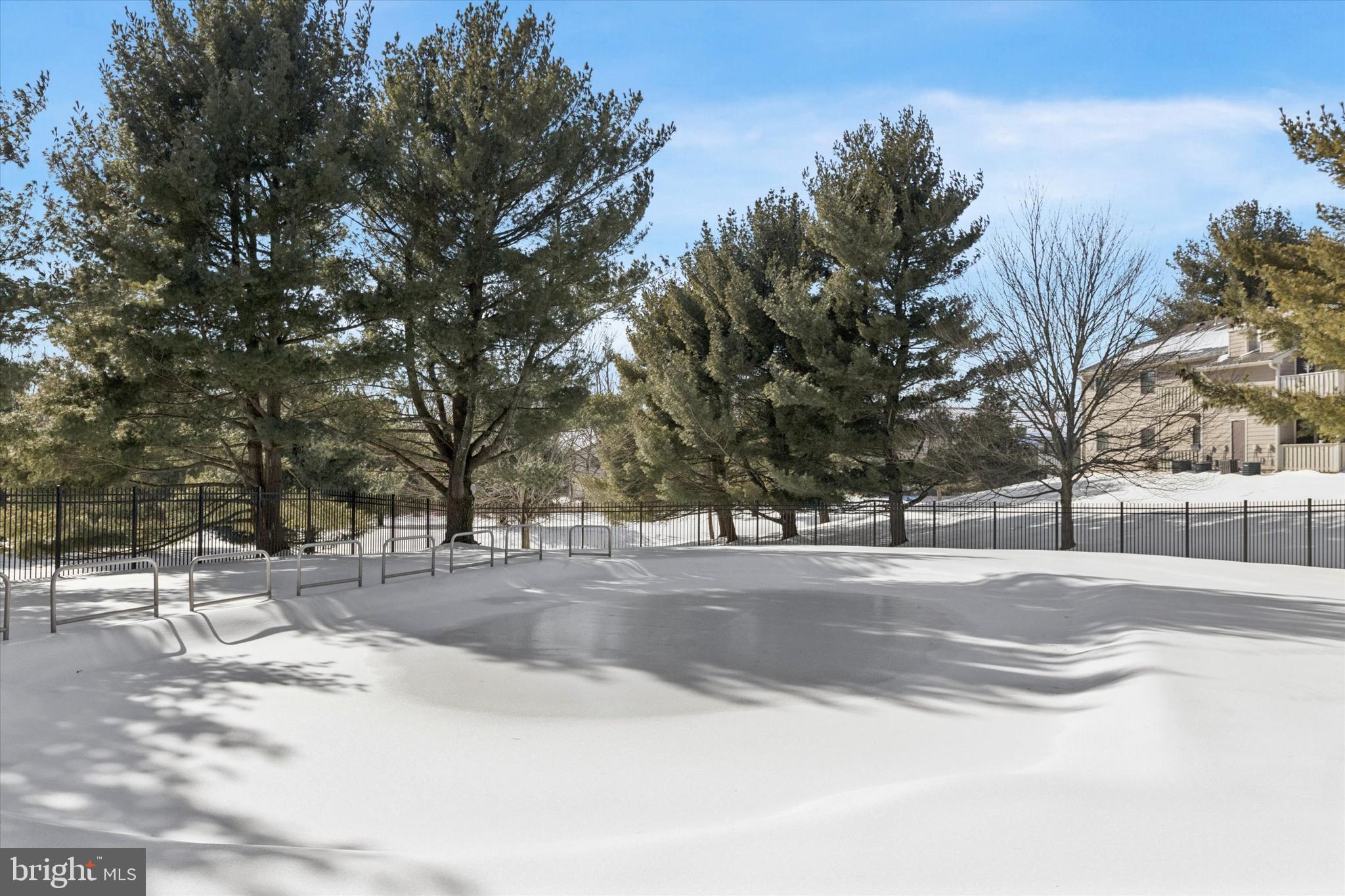 WOOD HOLLOW - Residential