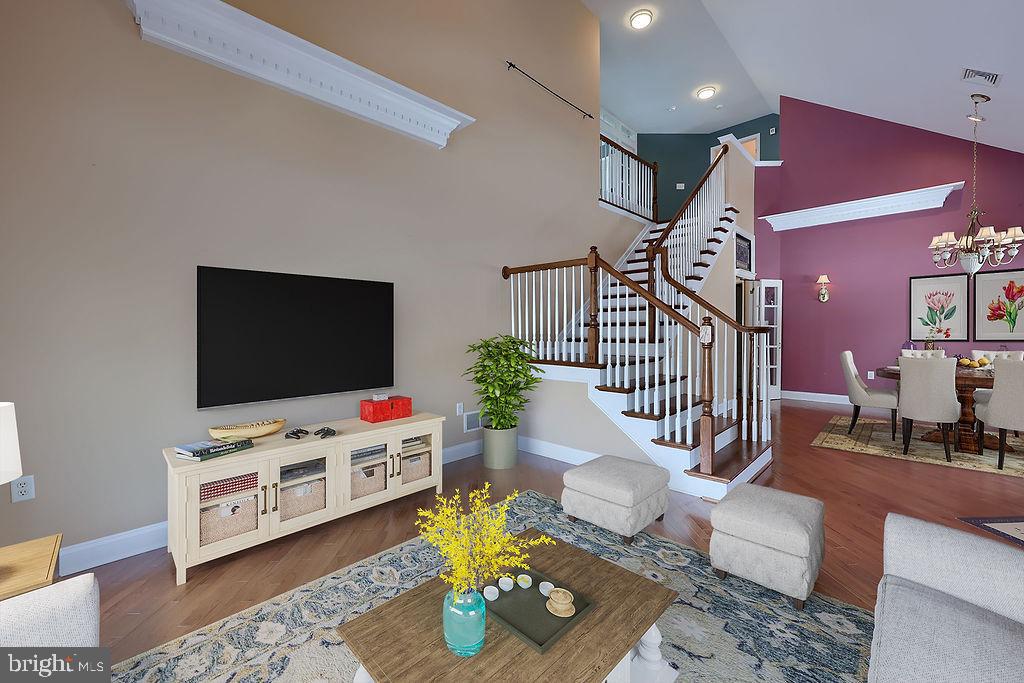 VILLAGE GRANDE - Residential