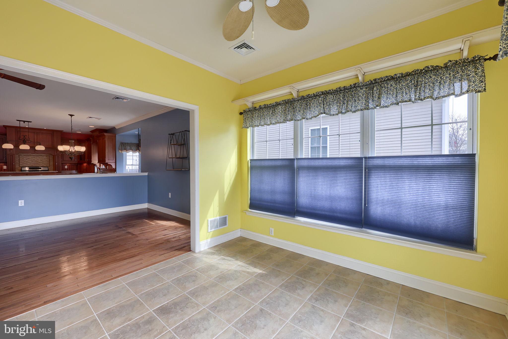 VILLAGE GRANDE - Residential