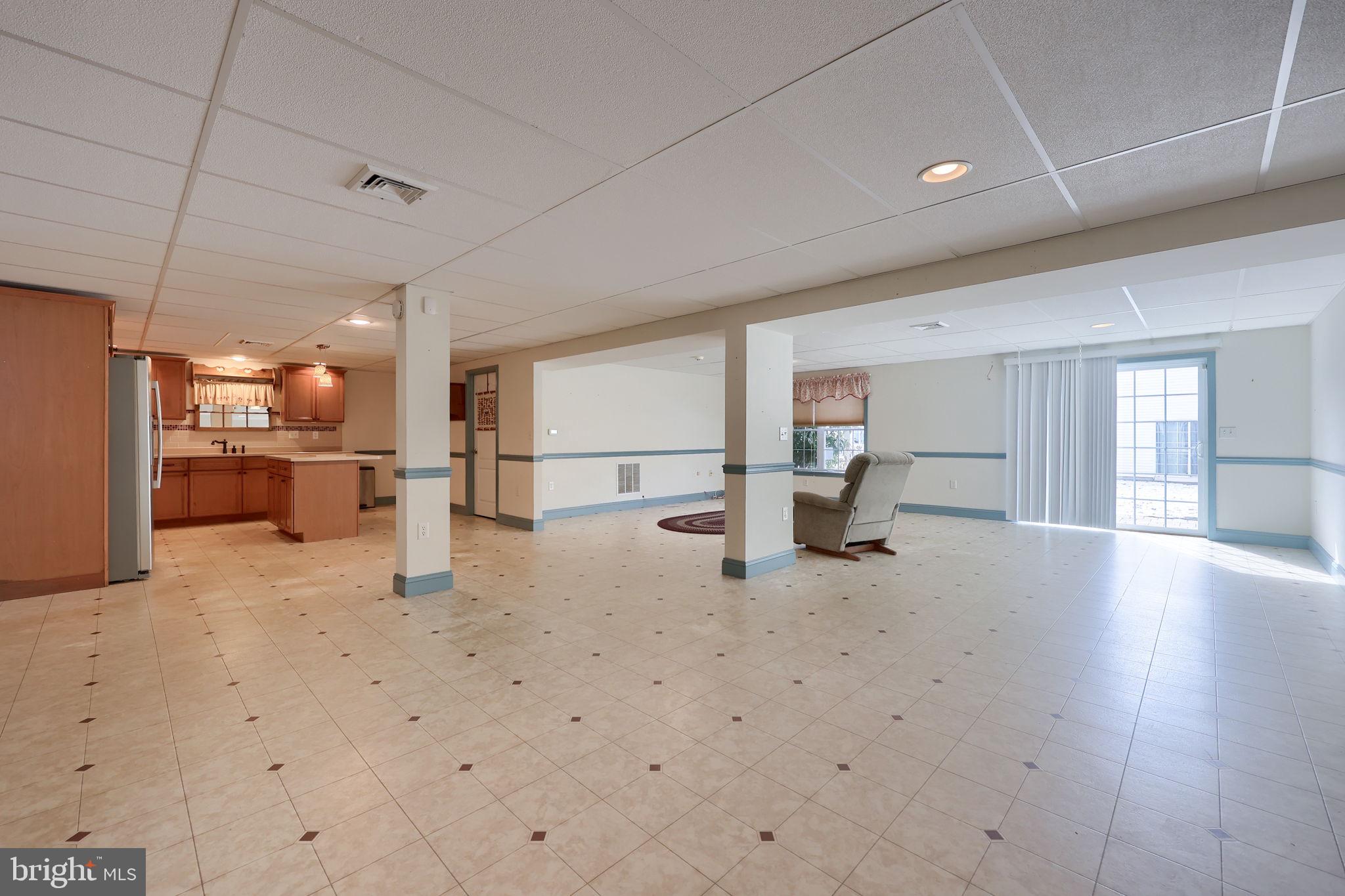 VILLAGE GRANDE - Residential