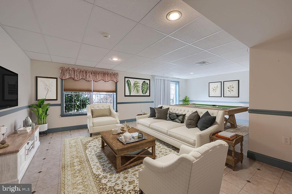 VILLAGE GRANDE - Residential