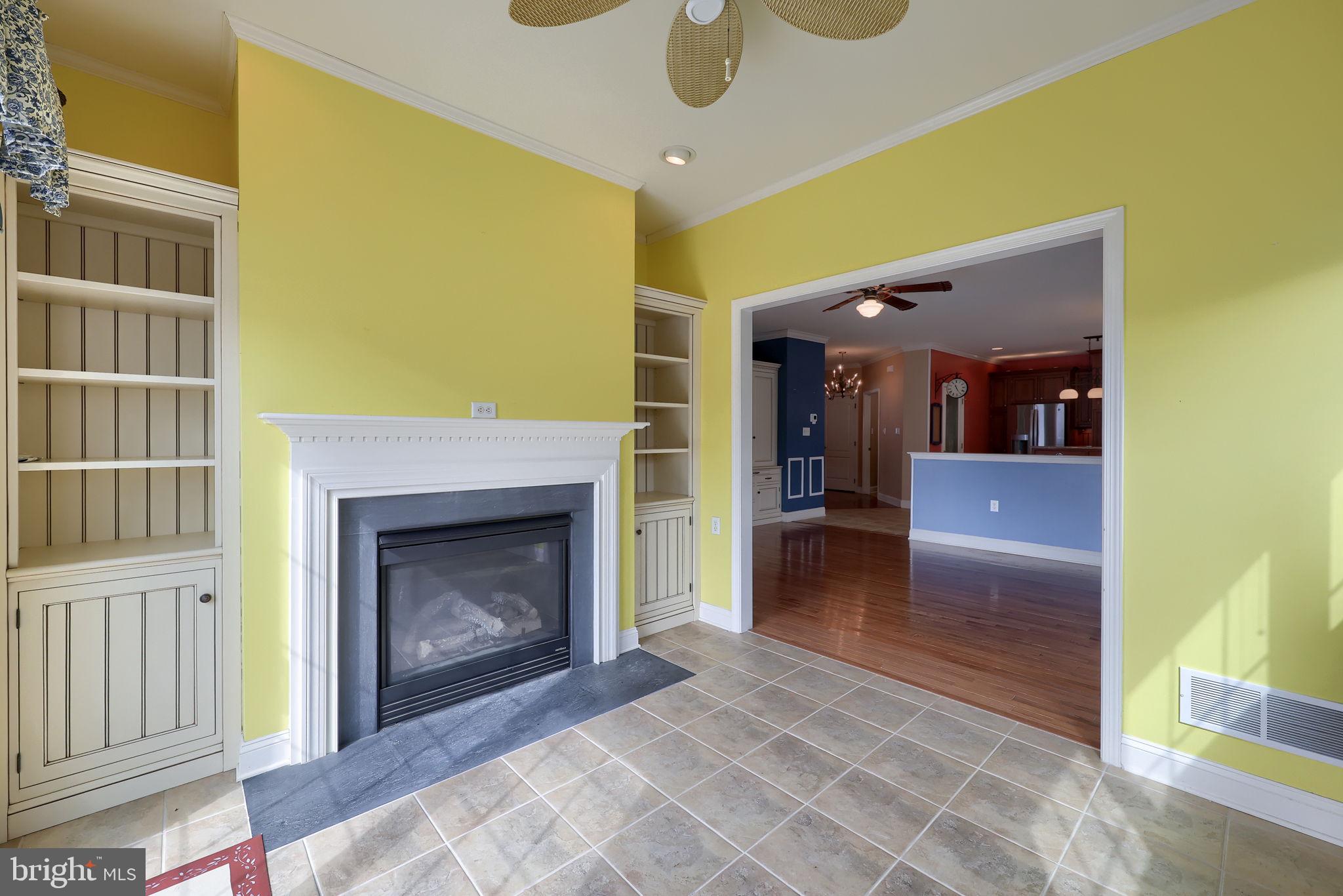 VILLAGE GRANDE - Residential