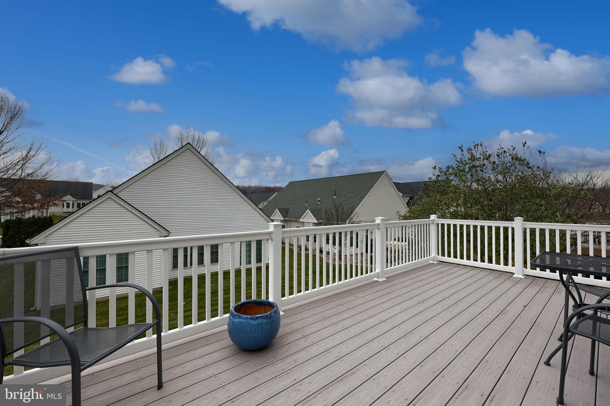 VILLAGE GRANDE - Residential