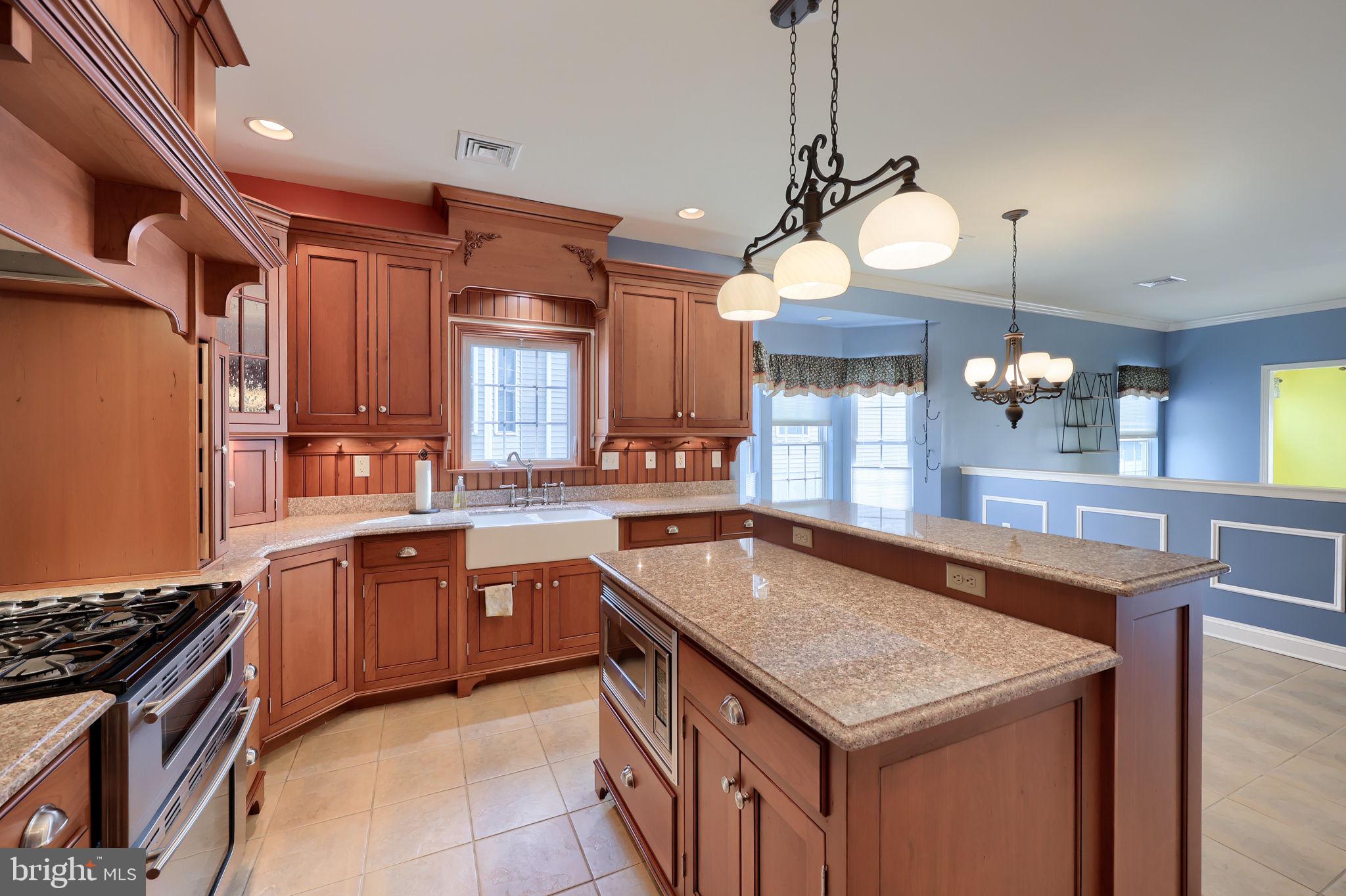 VILLAGE GRANDE - Residential