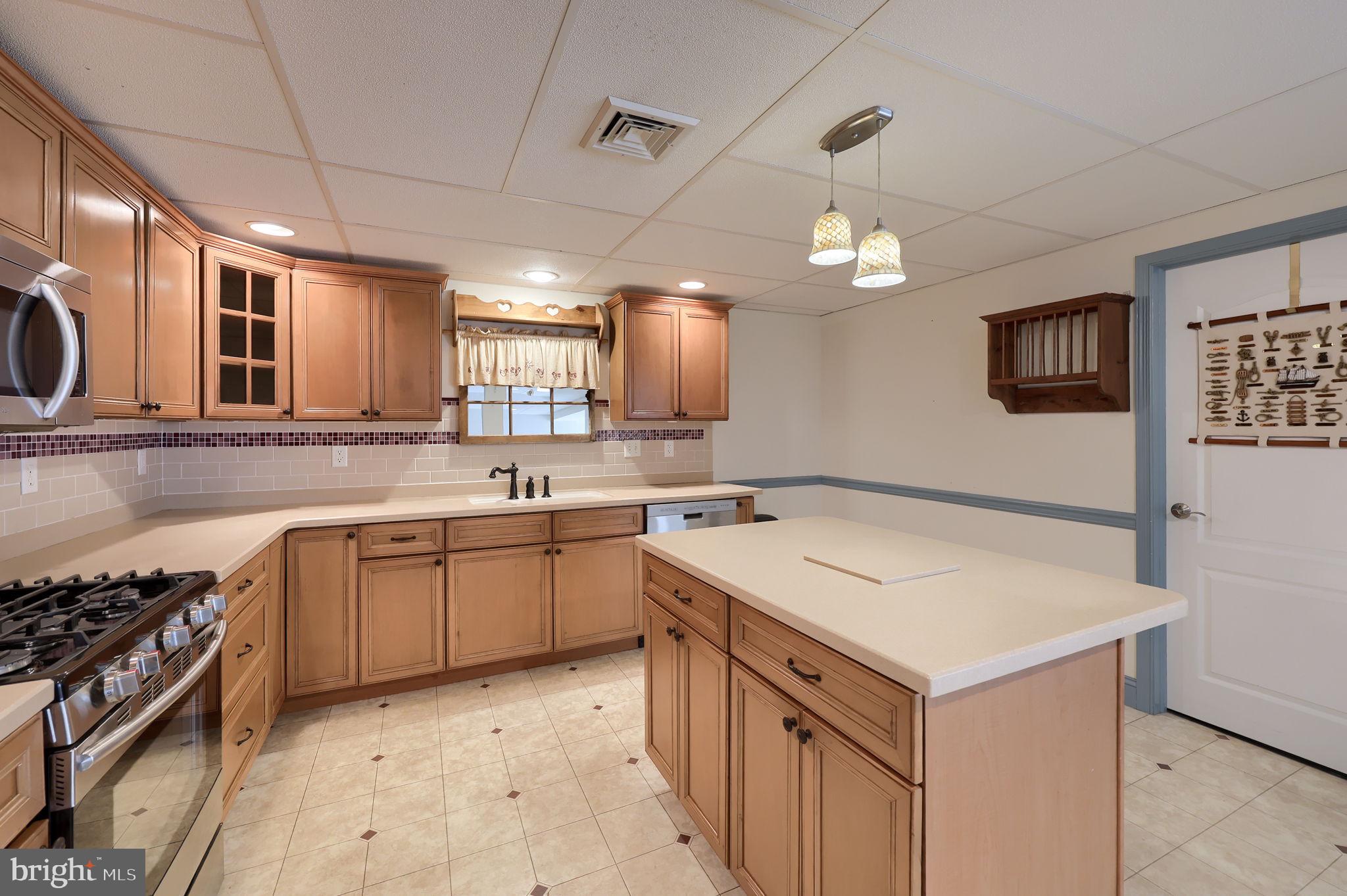 VILLAGE GRANDE - Residential