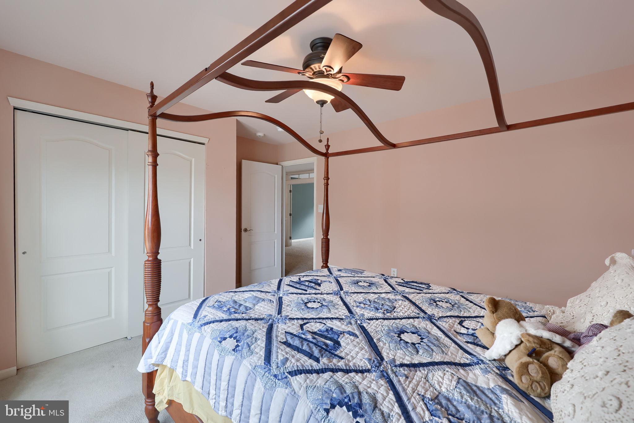 VILLAGE GRANDE - Residential