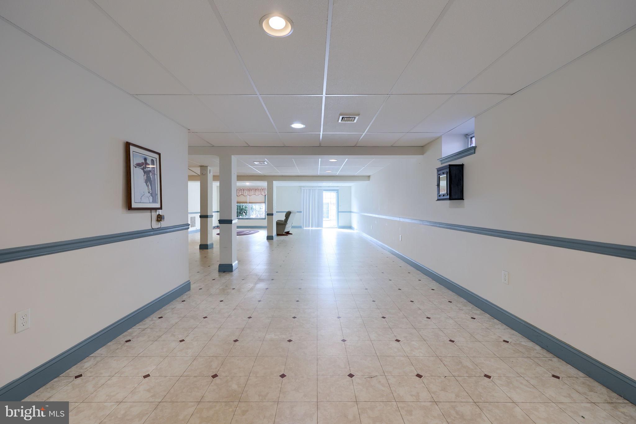 VILLAGE GRANDE - Residential