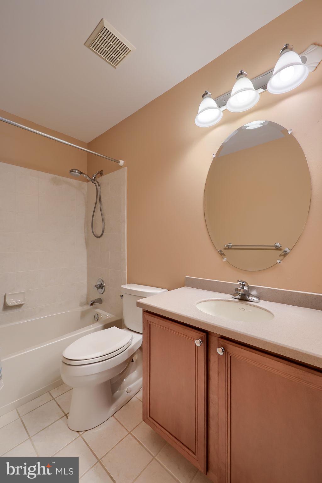 VILLAGE GRANDE - Residential