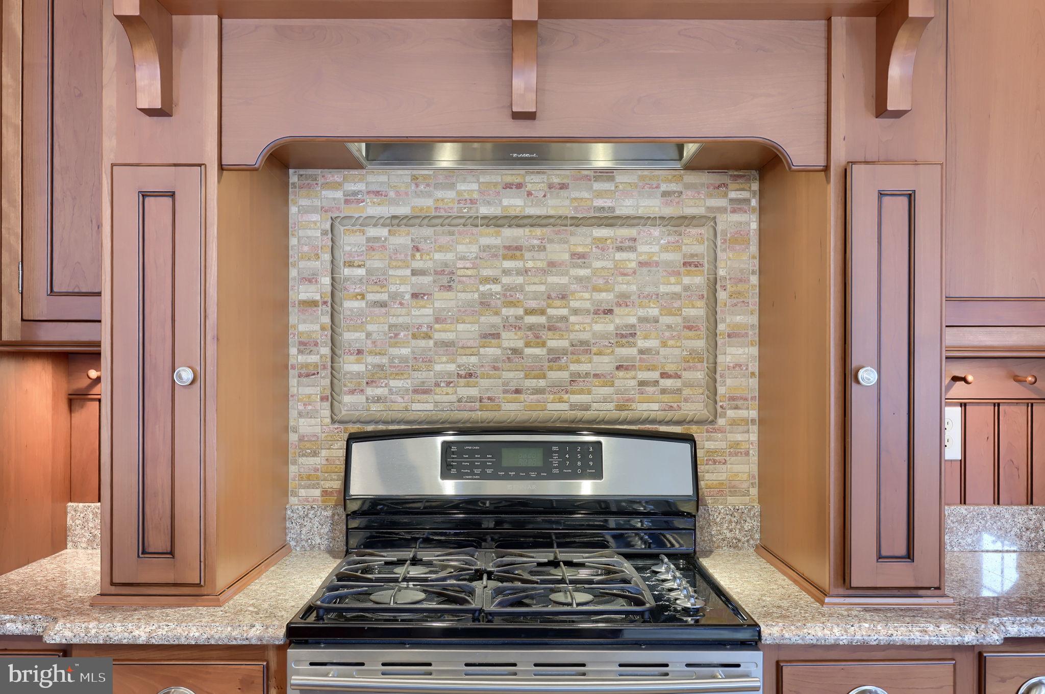 VILLAGE GRANDE - Residential