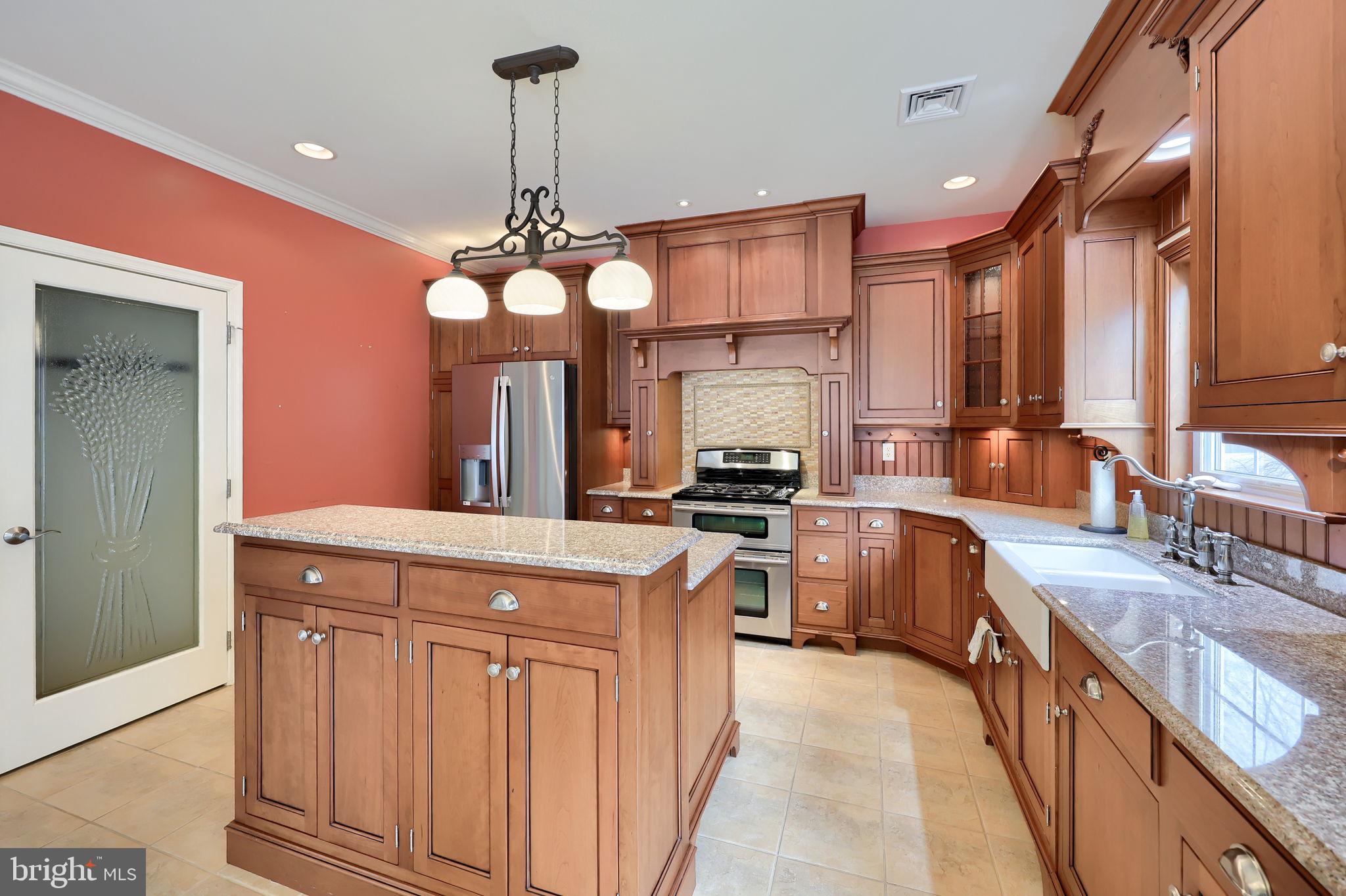 VILLAGE GRANDE - Residential