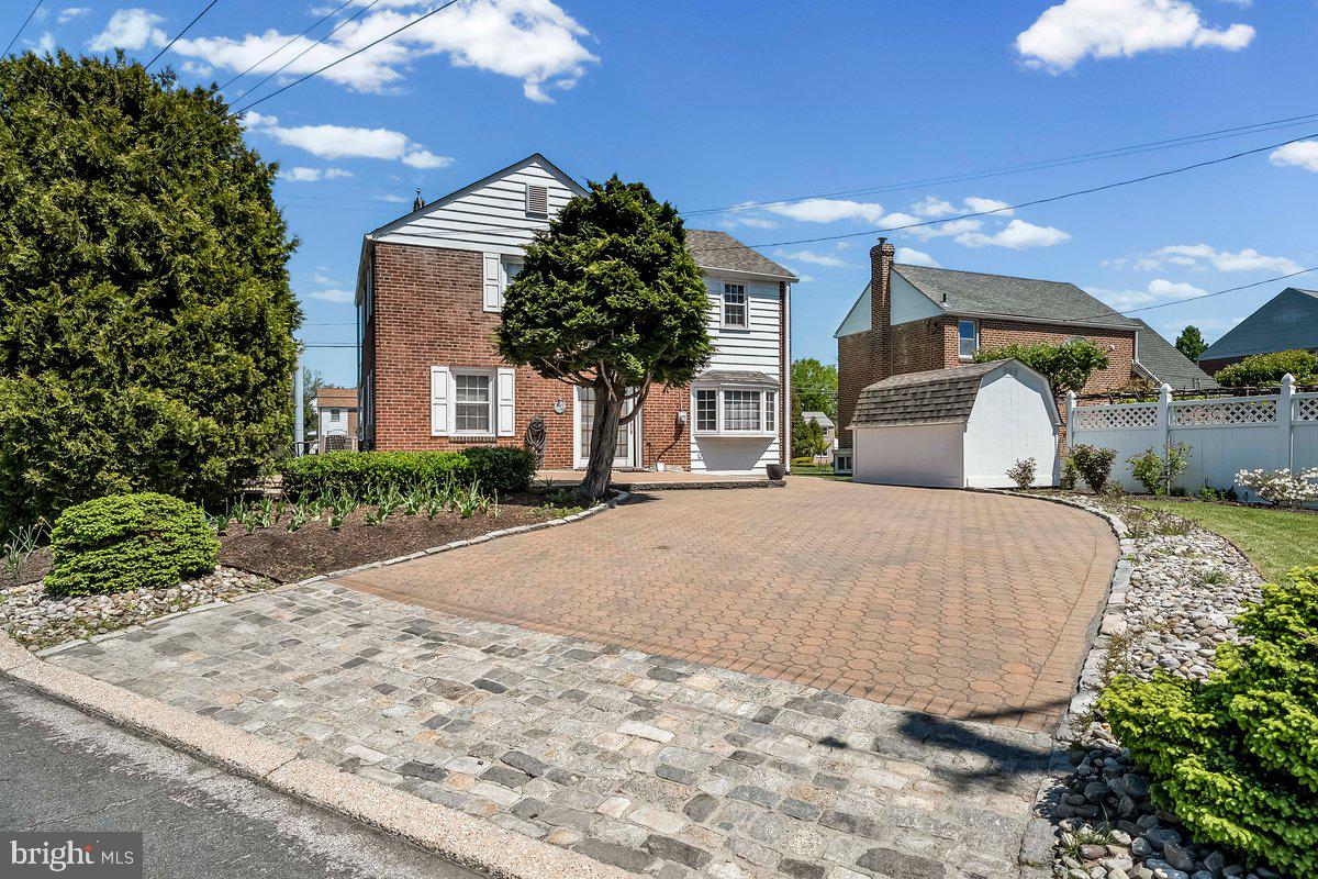 GREEN HILL - Residential