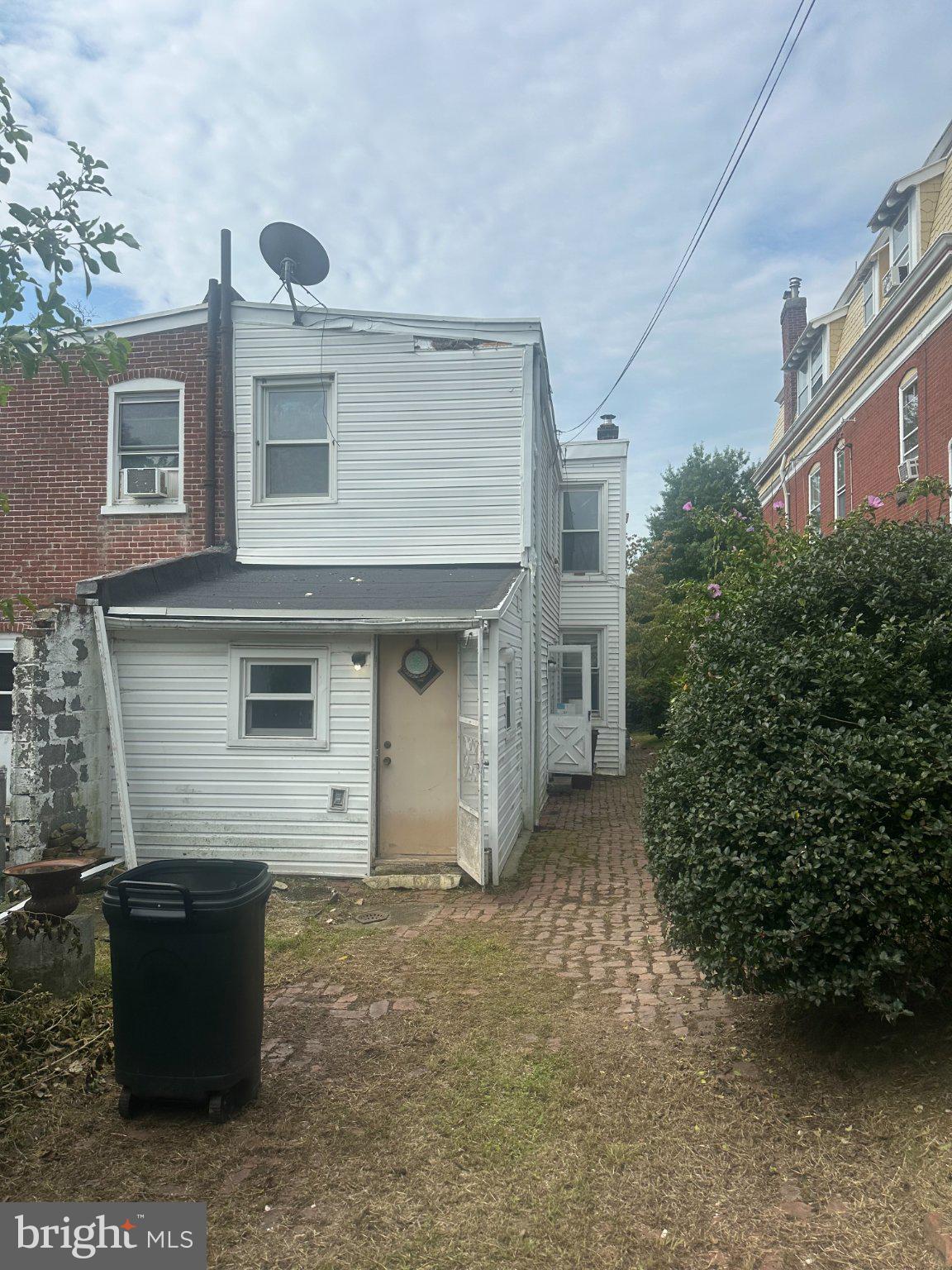 2017 DELAWARE AVENUE