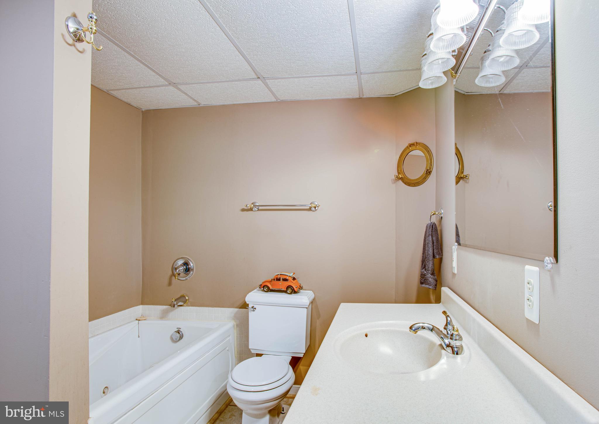 WILDERNESS SHORES - Residential