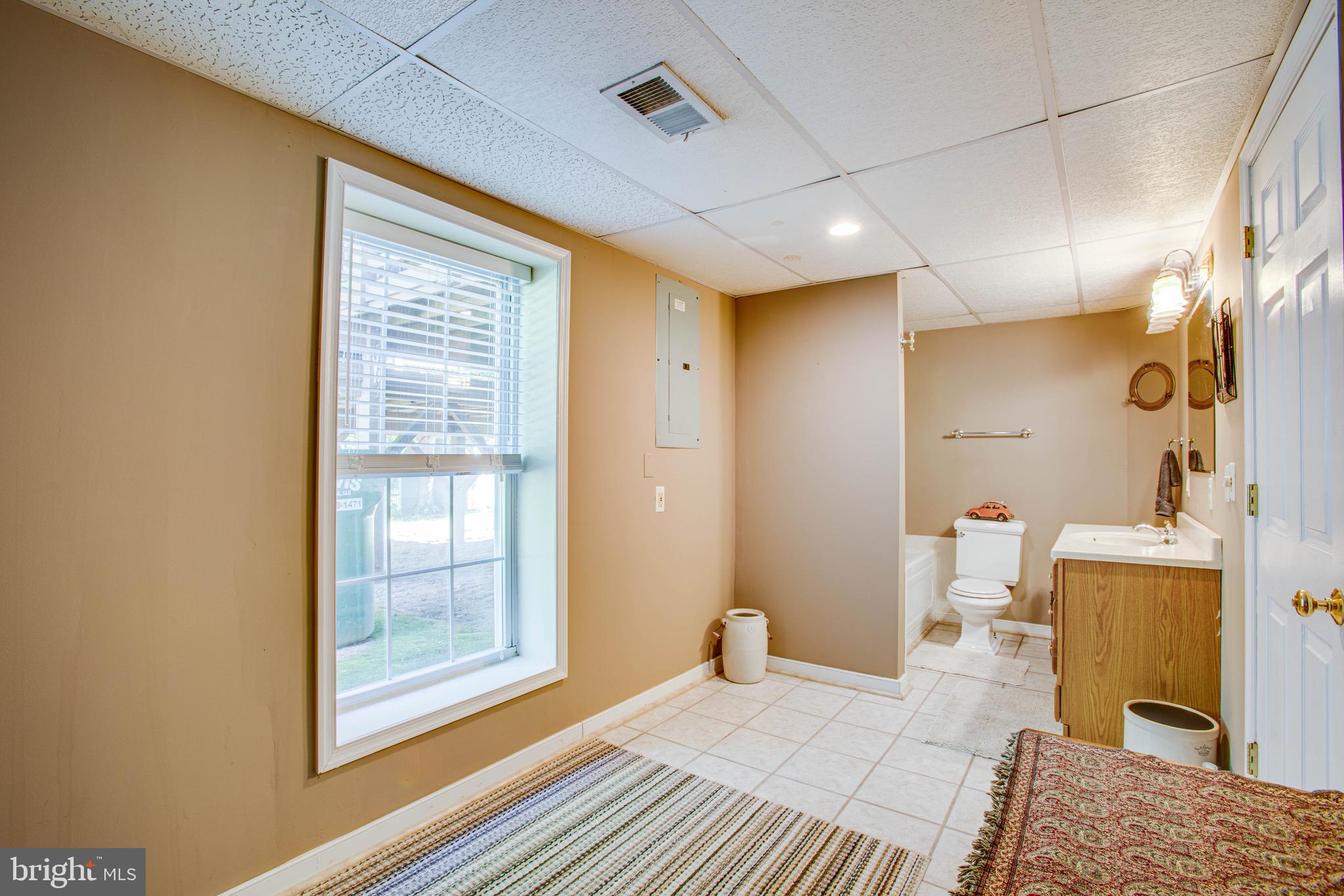 WILDERNESS SHORES - Residential