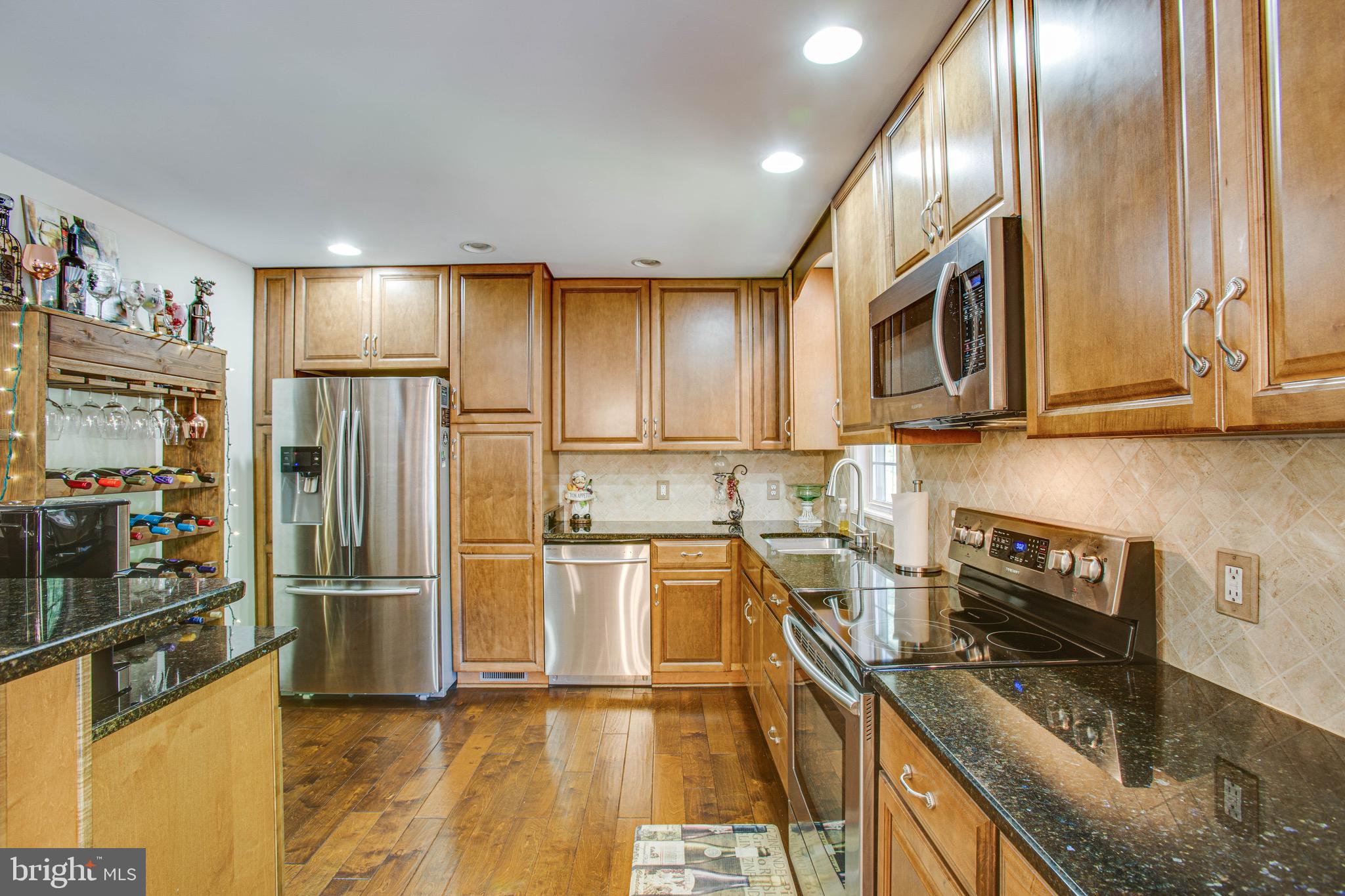 WILDERNESS SHORES - Residential