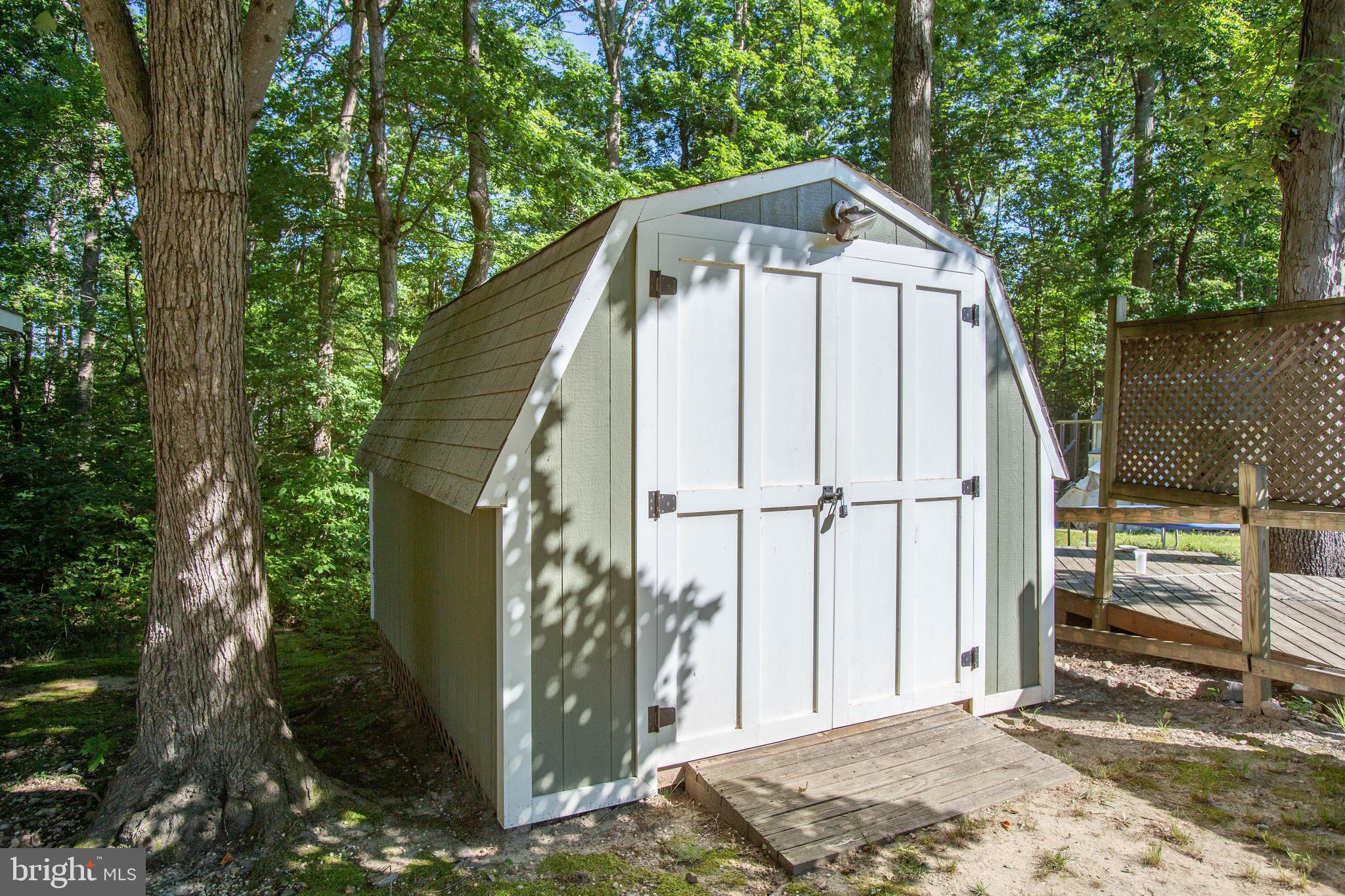 WILDERNESS SHORES - Residential