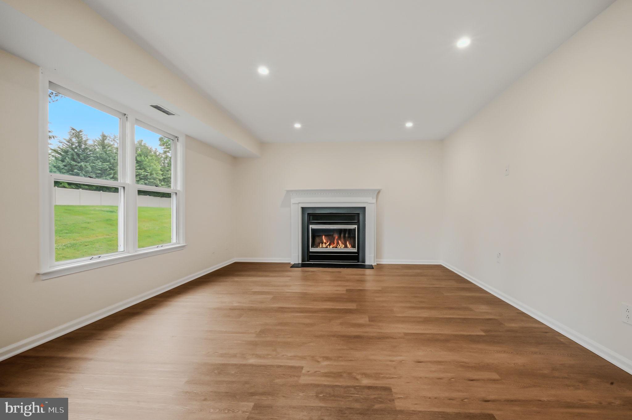 SPRINGHILL FARM - Residential