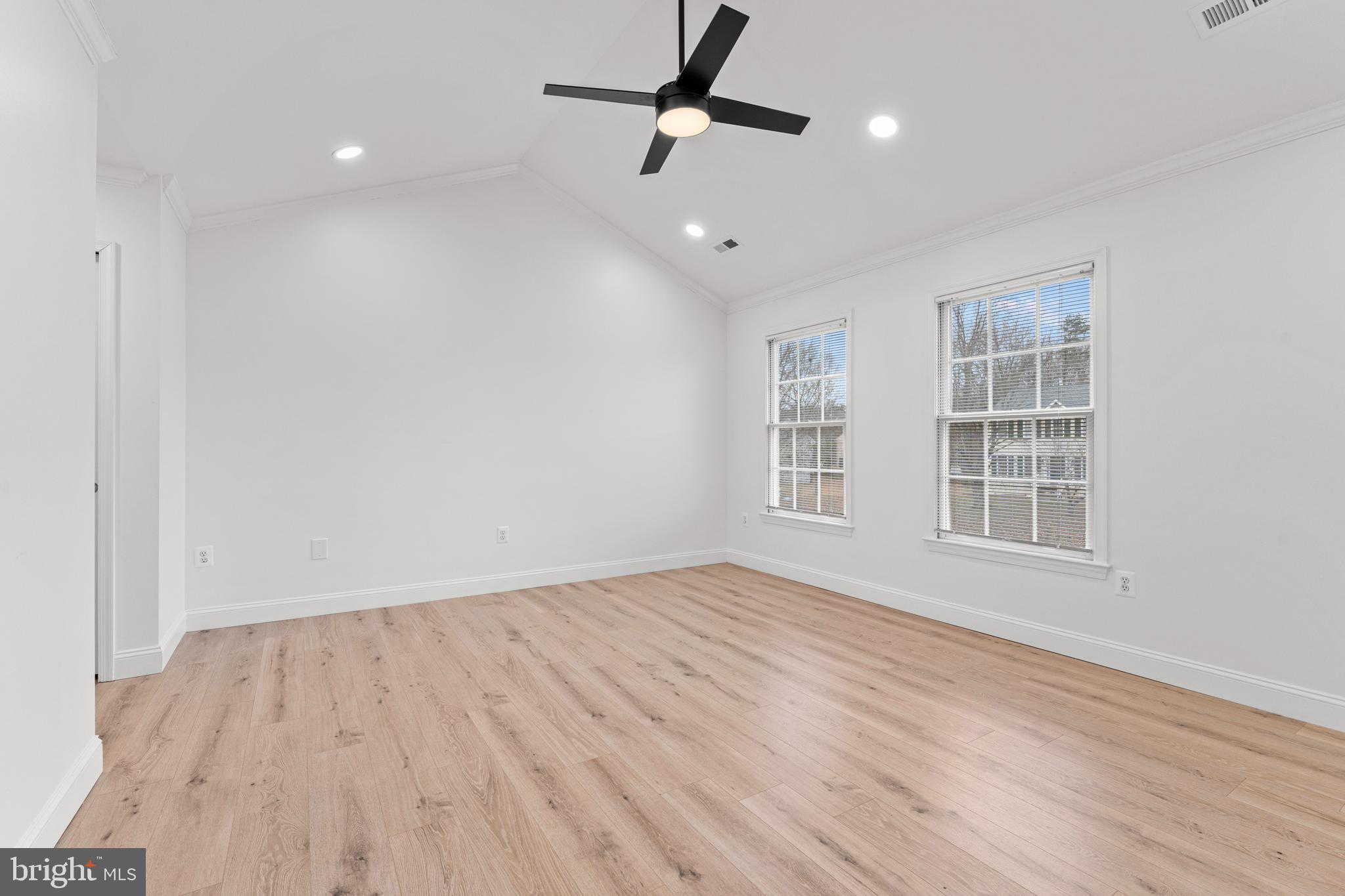 KINGSWOOD - Residential Lease